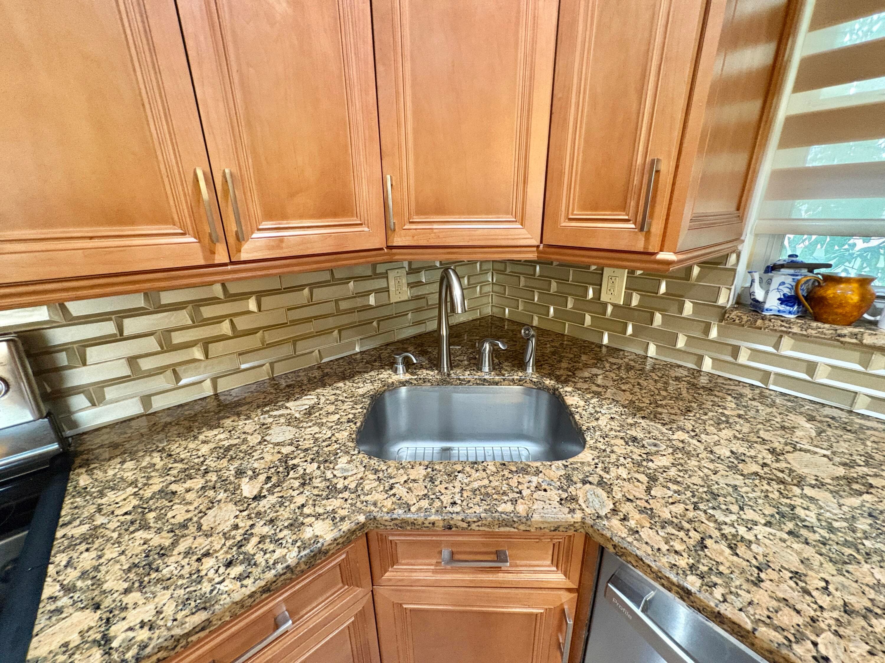 30 Plymouth C, West Palm Beach, FL 33417 — photo 15 of 25