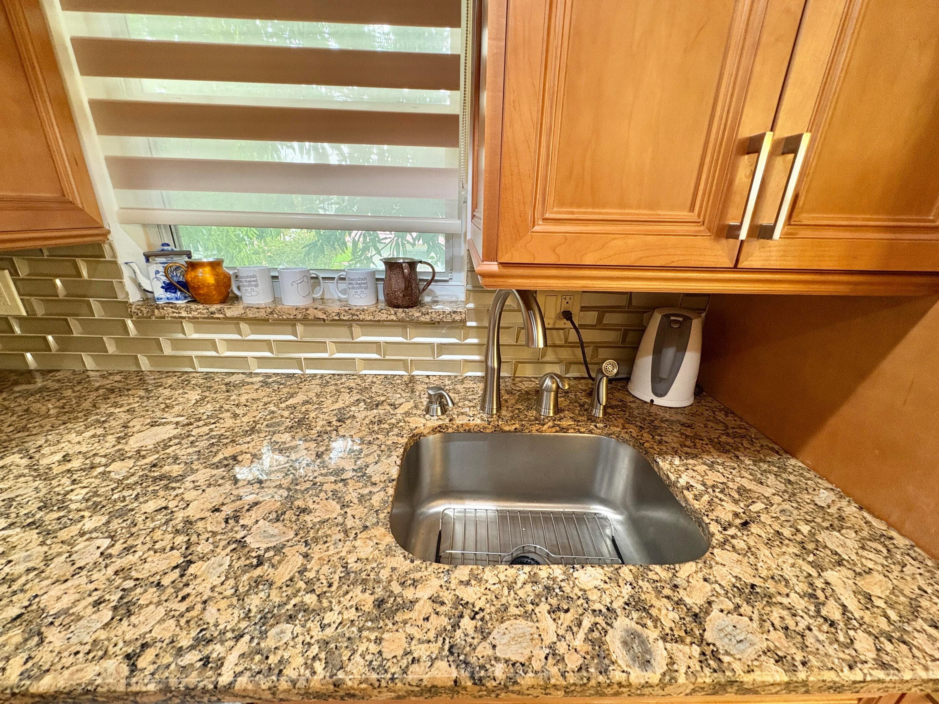 30 Plymouth C, West Palm Beach, FL 33417 — photo 16 of 25