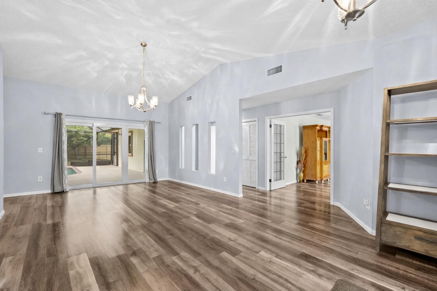 21 Whispering Oaks Circle, West Palm Beach, FL 33411 — photo 14 of 67