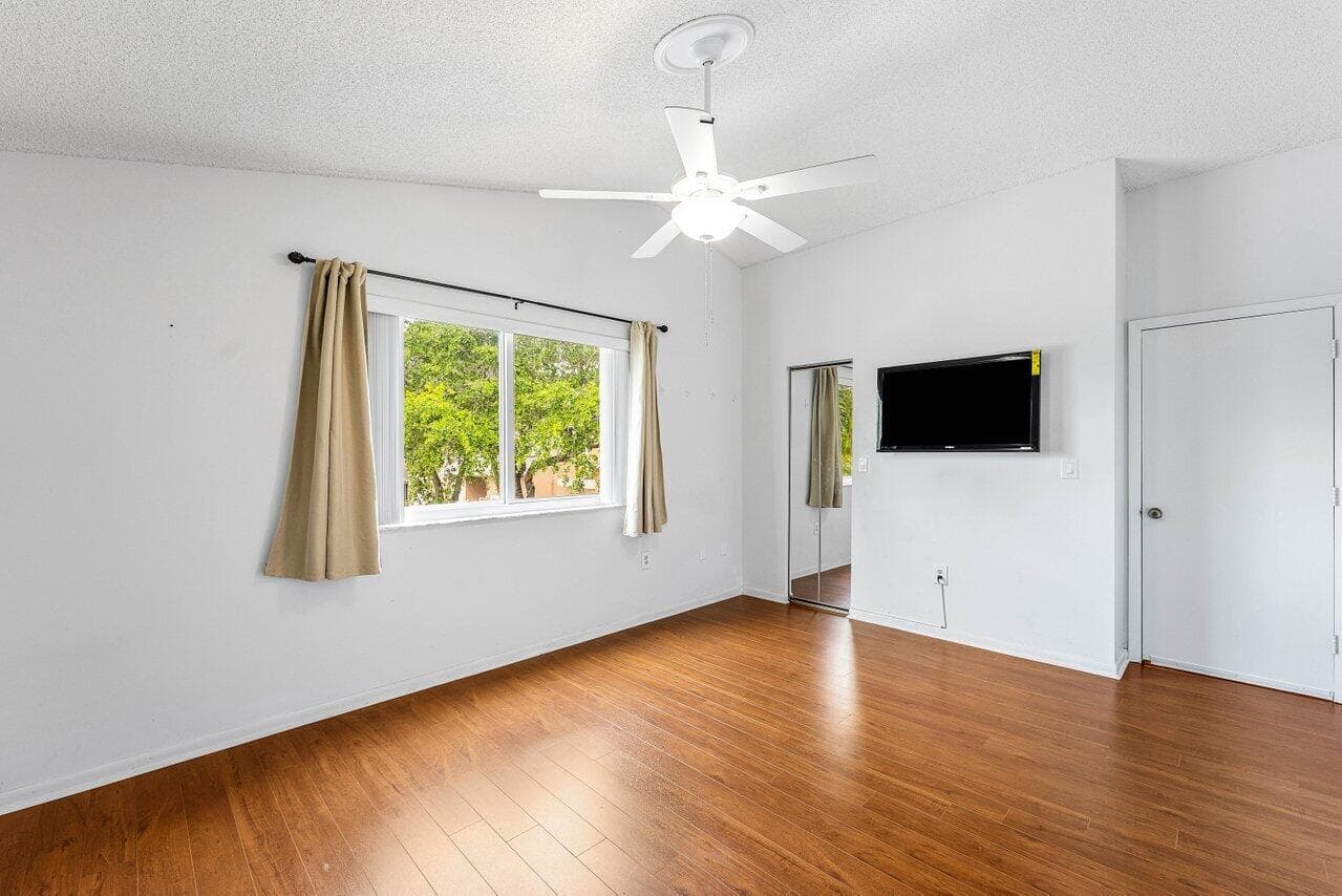 331 NW 101st Terrace, Pembroke Pines, FL 33026 — photo 18 of 35
