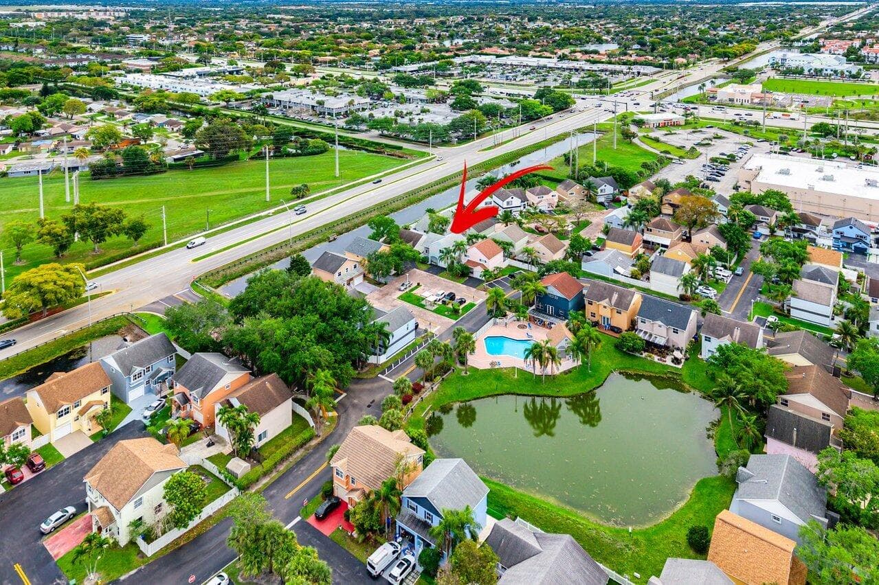 331 NW 101st Terrace, Pembroke Pines, FL 33026 — photo 31 of 35