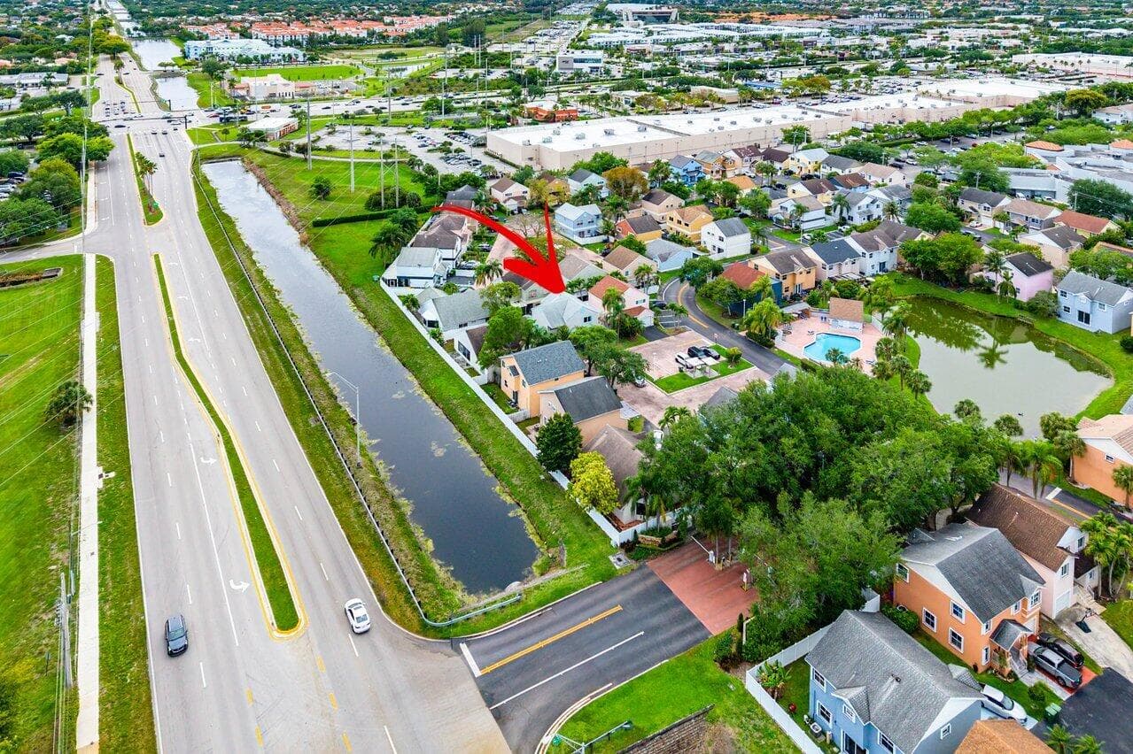 331 NW 101st Terrace, Pembroke Pines, FL 33026 — photo 32 of 35