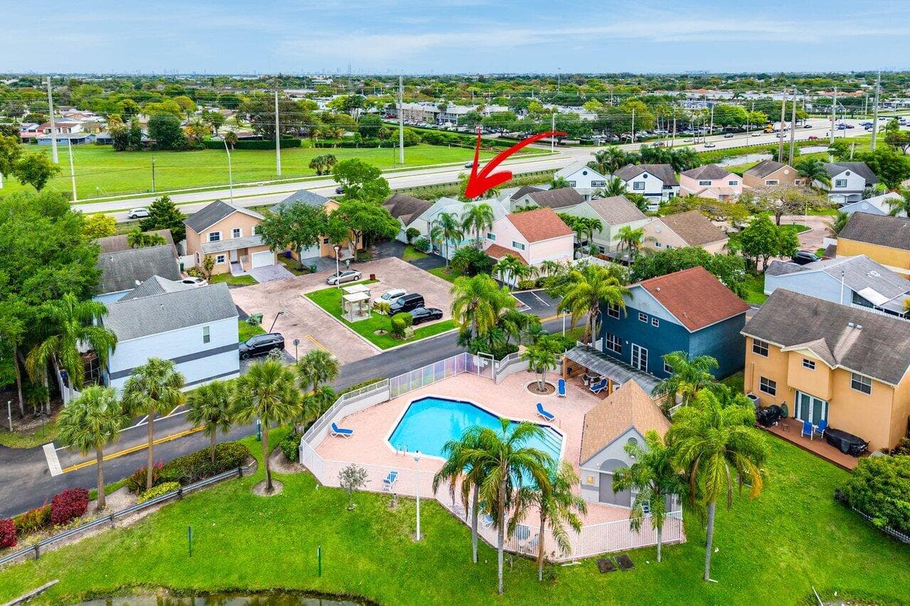 331 NW 101st Terrace, Pembroke Pines, FL 33026 — photo 34 of 35