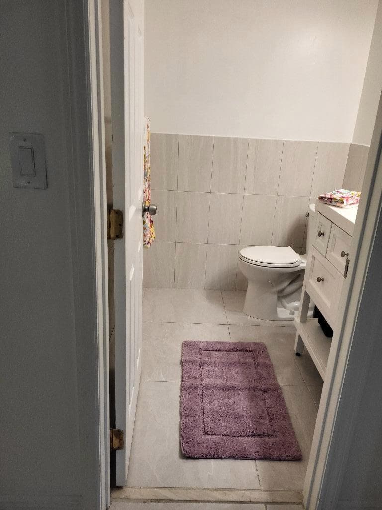 550 Bayshore Drive 104, Fort Lauderdale, FL 33304 — photo 38 of 39