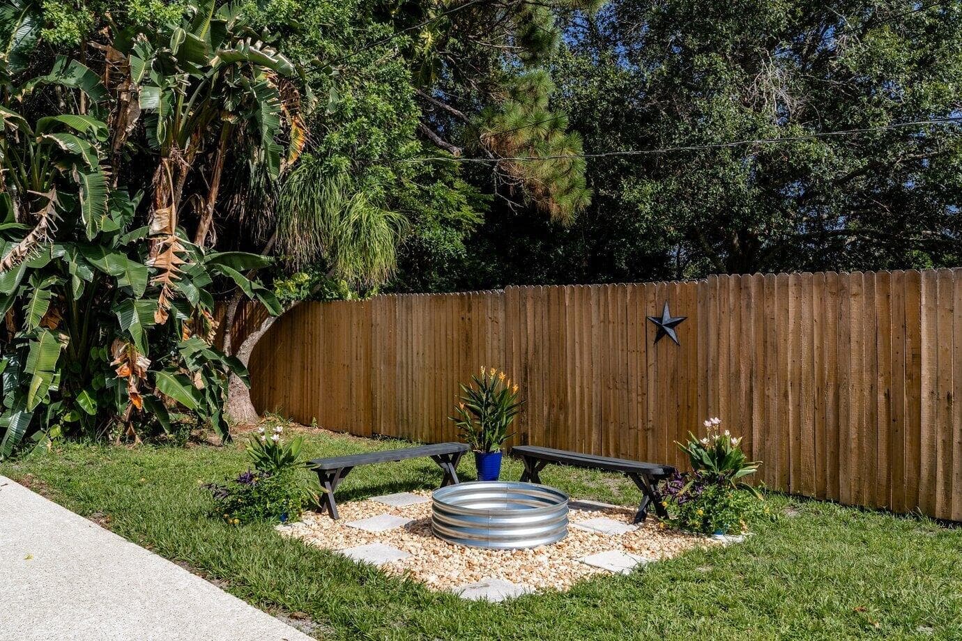 186 23rd Avenue, Vero Beach, FL 32962 — photo 4 of 34