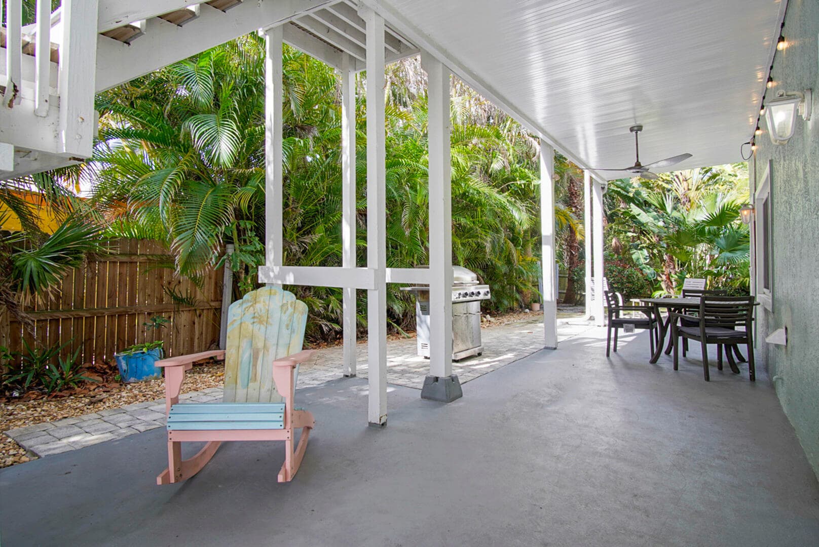 413 Hernando Street, Fort Pierce, FL 34949 — photo 5 of 43
