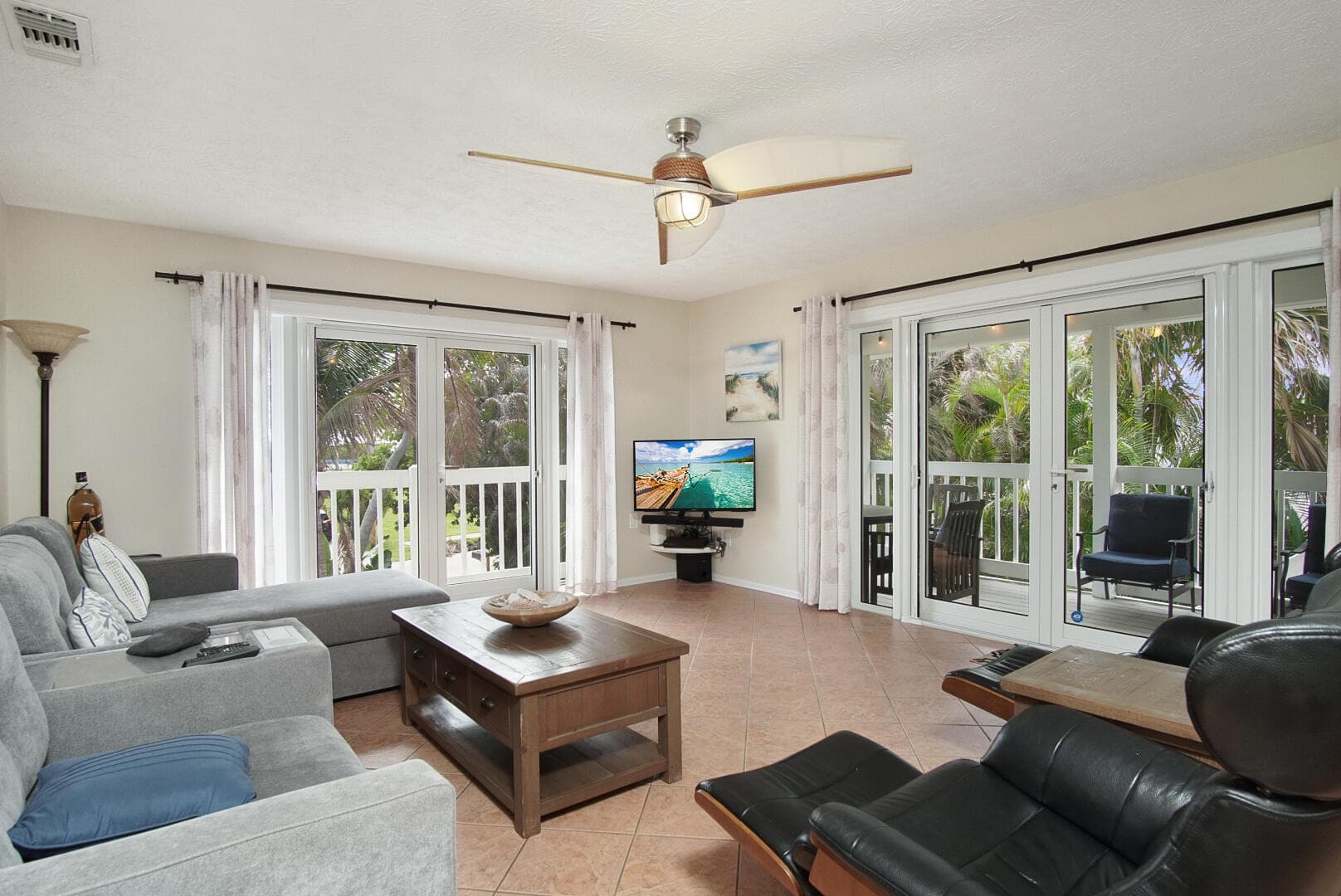 413 Hernando Street, Fort Pierce, FL 34949 — photo 8 of 43