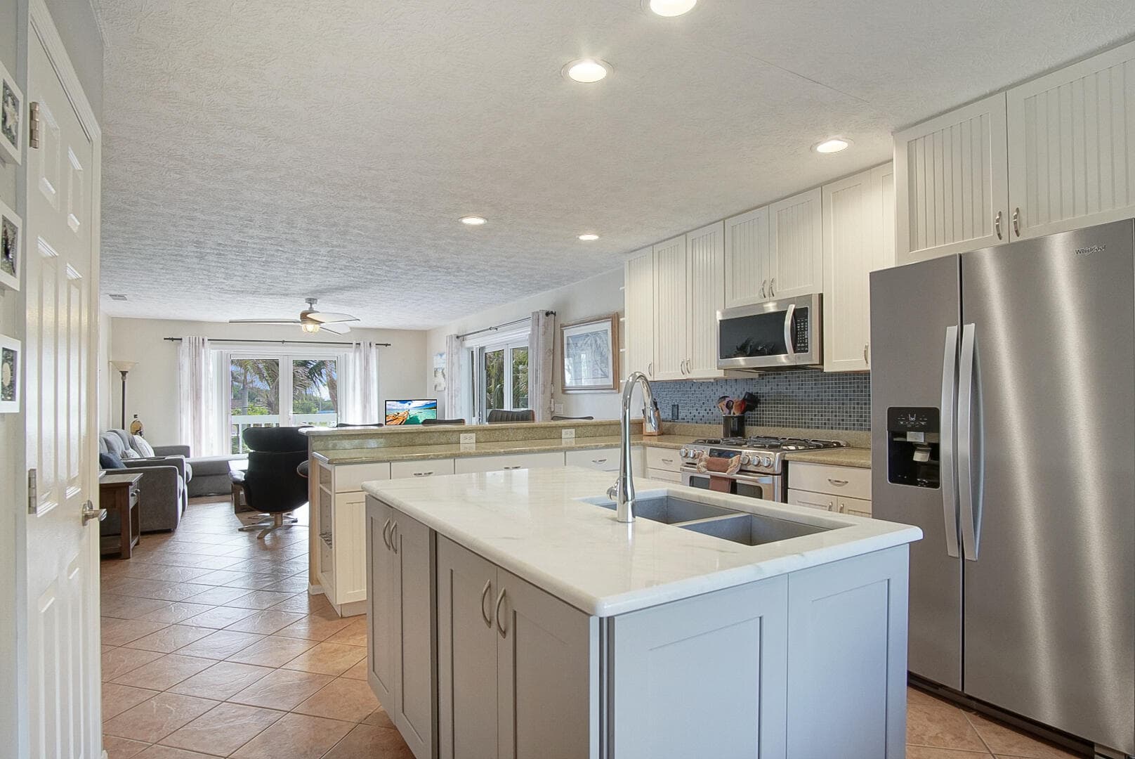 413 Hernando Street, Fort Pierce, FL 34949 — photo 11 of 43