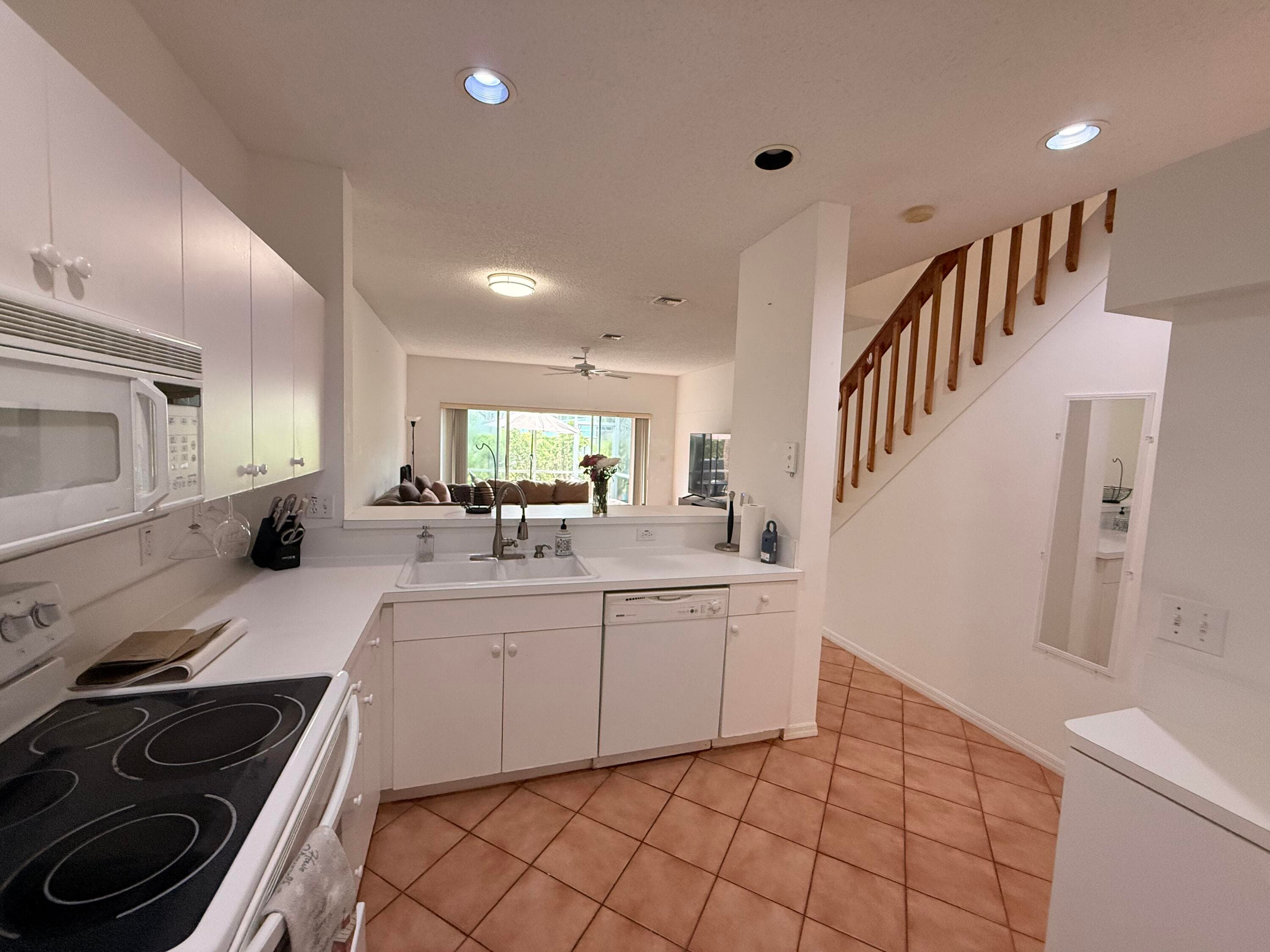 5121 Sabal Gardens Lane 2, Boca Raton, FL 33487 — photo 6 of 25