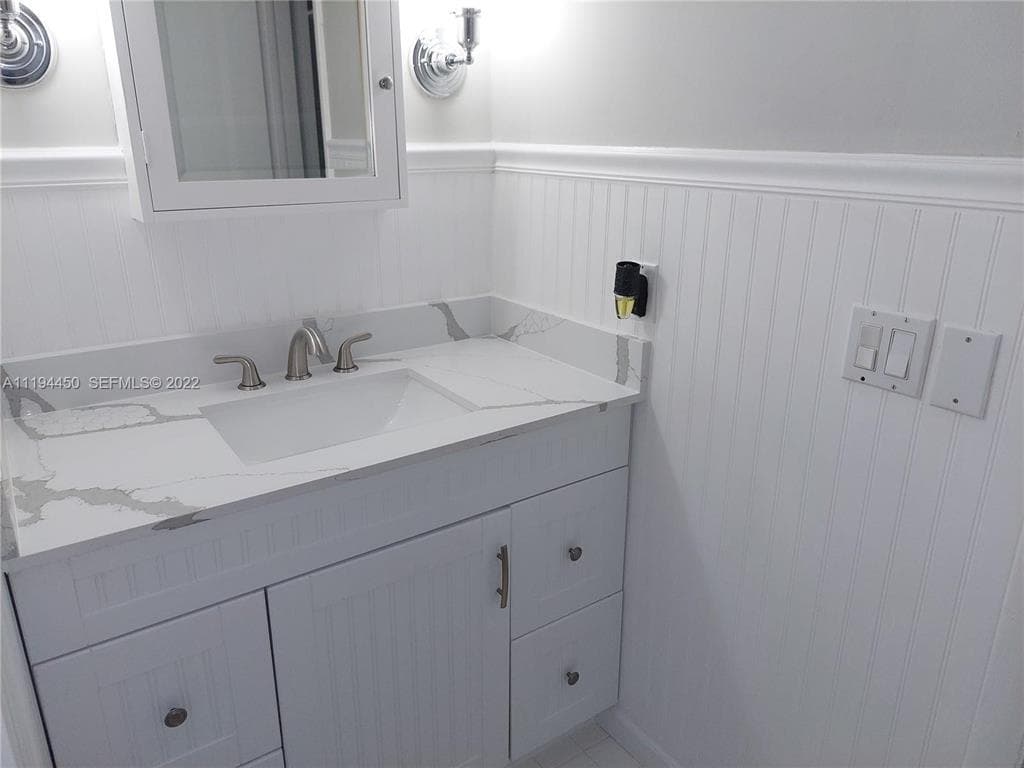 1700 SE 15th Street SE 309, Fort Lauderdale, FL 33316 — photo 10 of 24