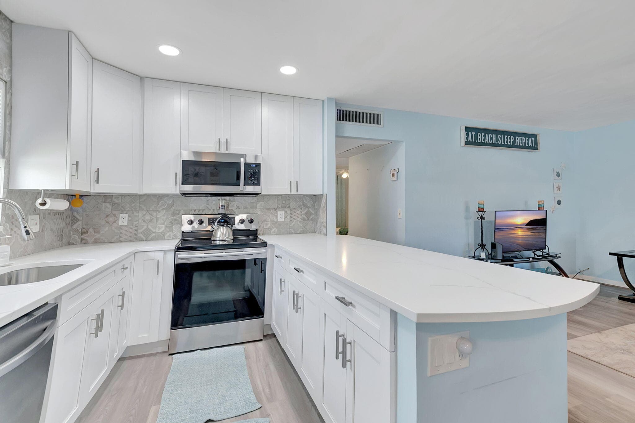 89 Flanders Way B, Delray Beach, FL 33484 — photo 5 of 43