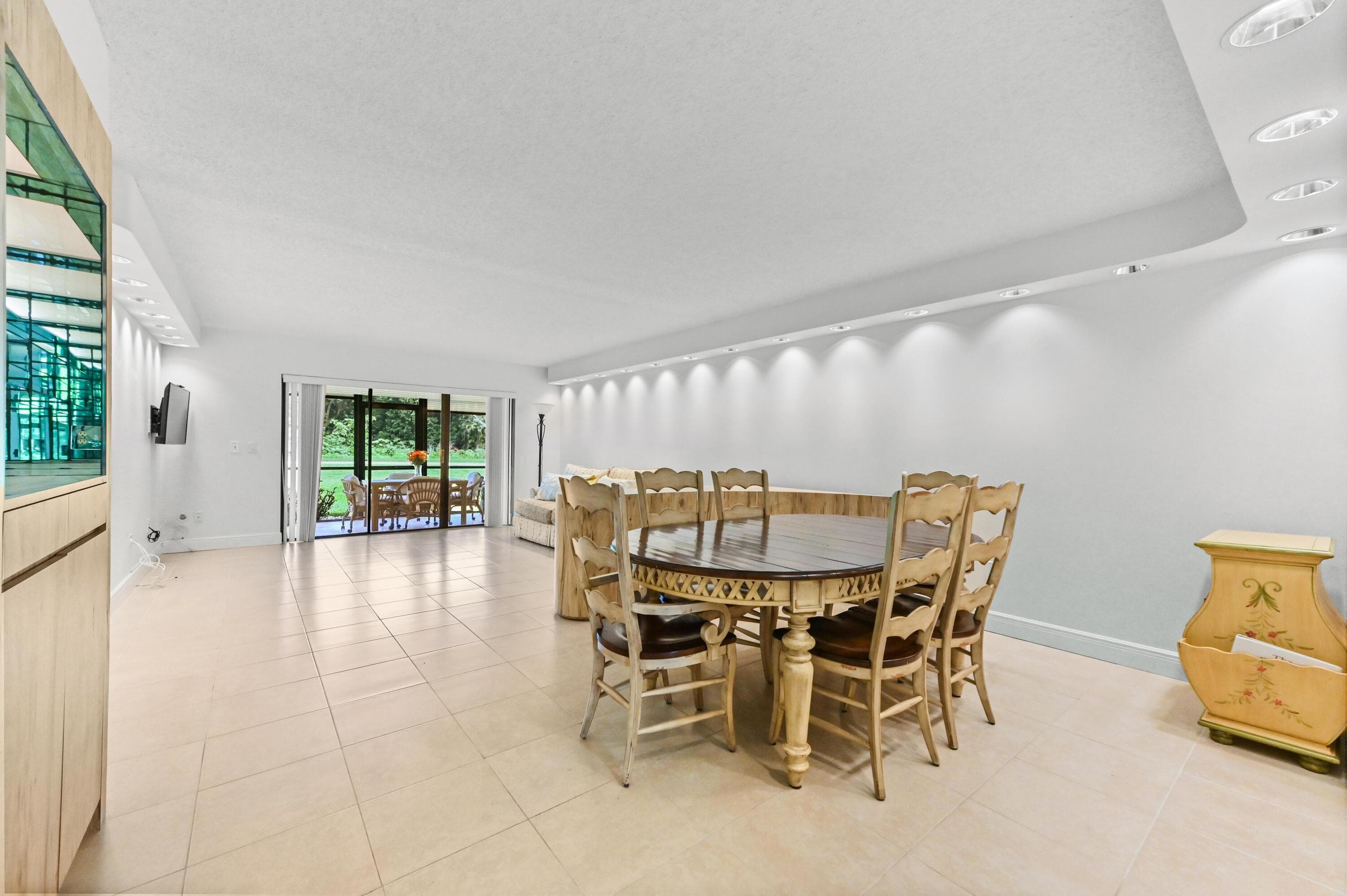 21215 Lago Circle C, Boca Raton, FL 33433 — photo 5 of 35