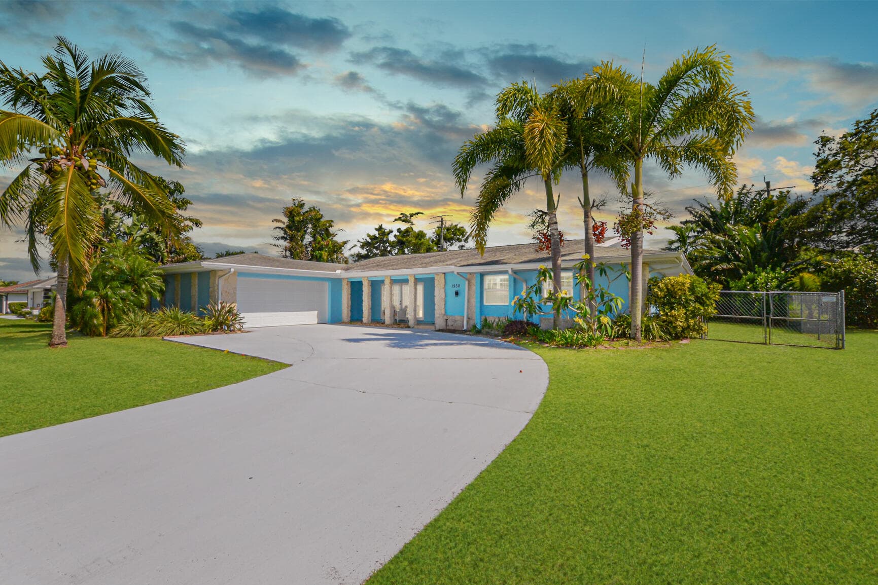 1530 SE Sunshine Avenue, Port St. Lucie, FL 34952 — photo 1 of 39