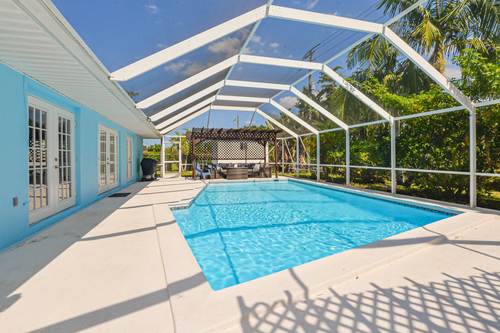 1530 SE Sunshine Avenue, Port St. Lucie, FL 34952 — photo 5 of 39