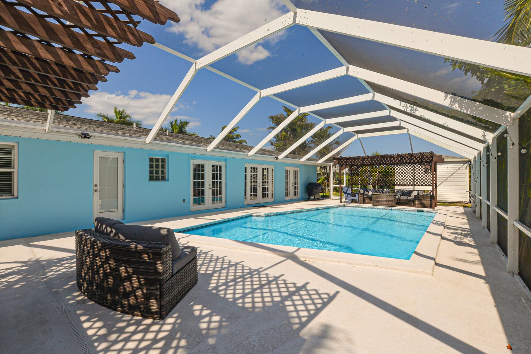 1530 SE Sunshine Avenue, Port St. Lucie, FL 34952 — photo 10 of 39