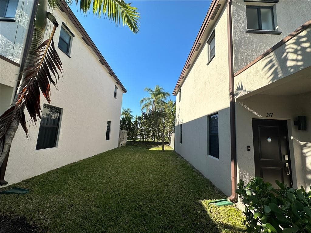 377 NE 208th Terrace 377, Miami, FL 33179 — photo 15 of 16