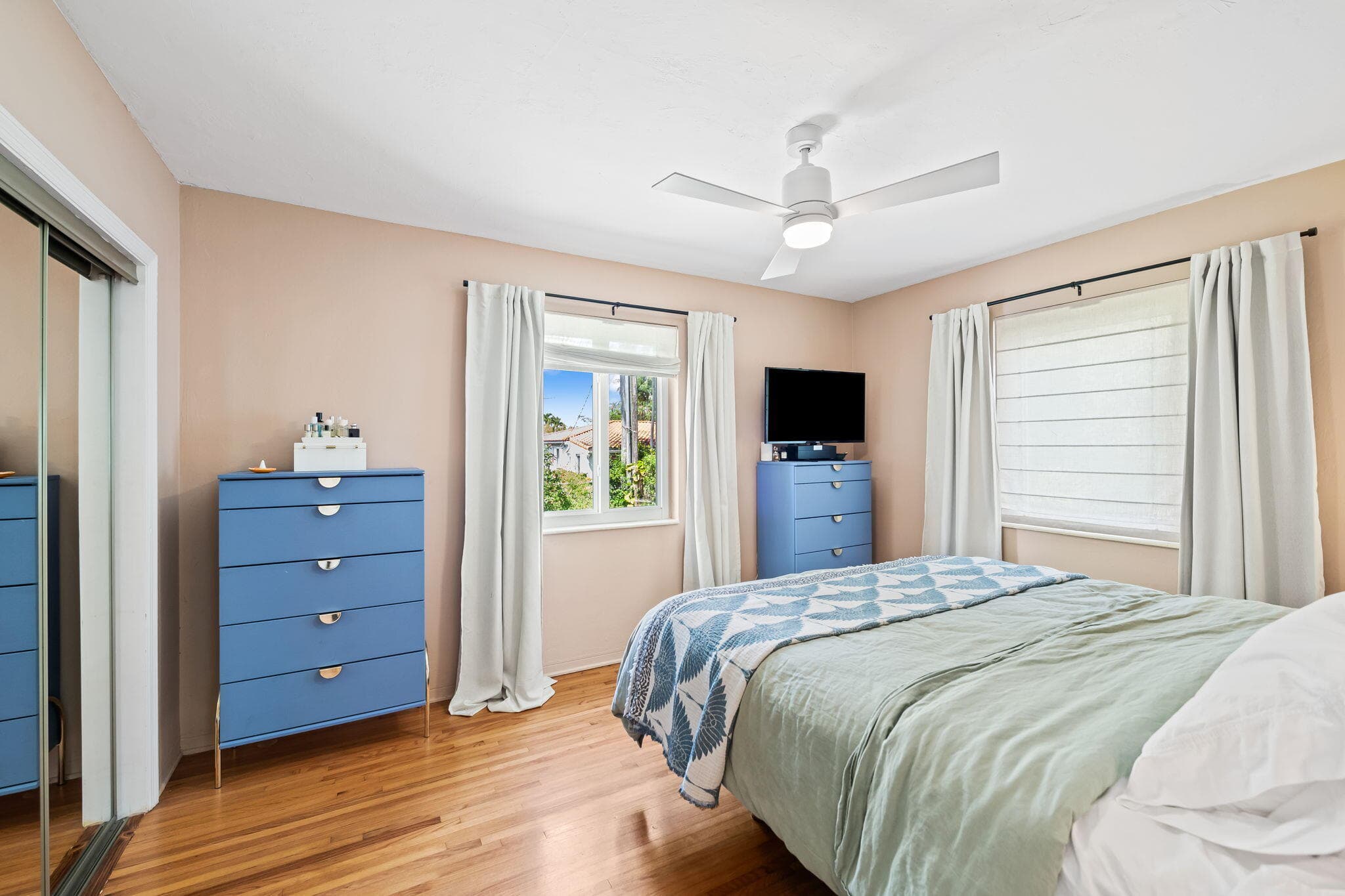 2135 SW 26th Street, Miami, FL 33133 — photo 15 of 26