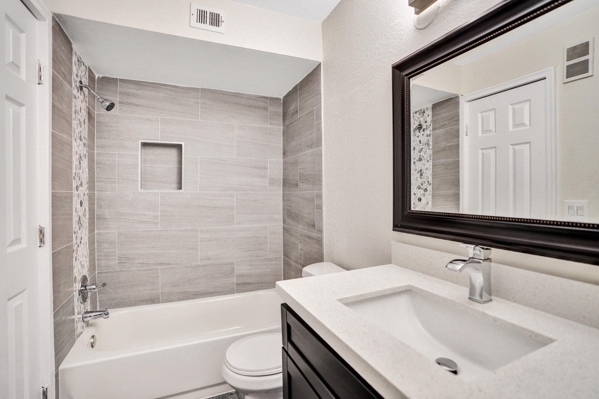 595 Vista Isles Drive 1925, Sunrise, FL 33325 — photo 19 of 34