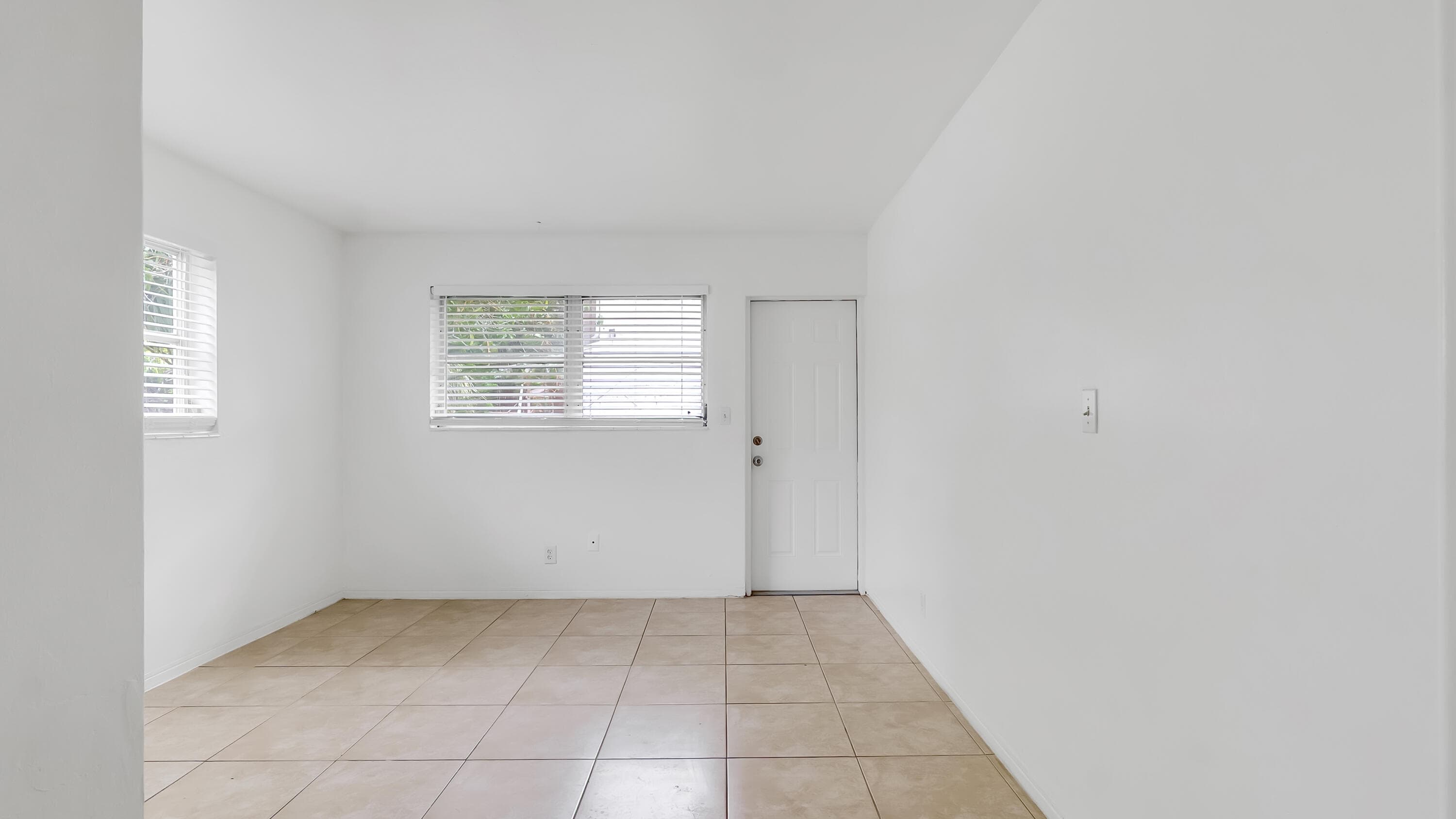 711 SE 15th Street 5, Fort Lauderdale, FL 33316 — photo 33 of 47