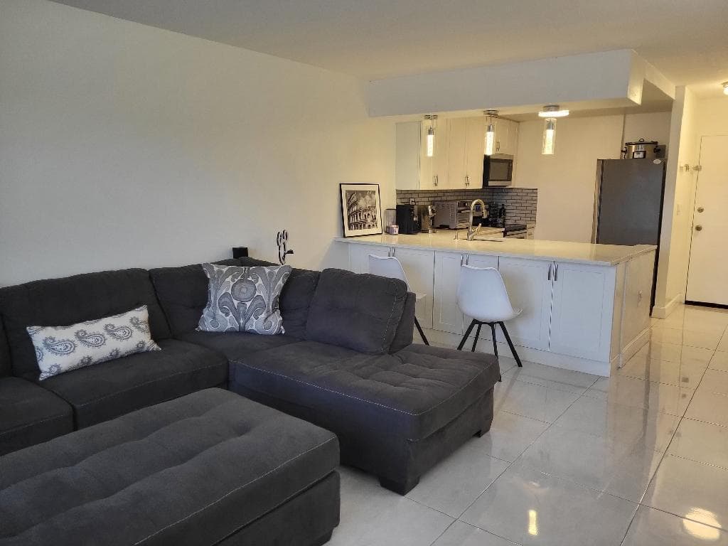 550 Bayshore Drive 104, Fort Lauderdale, FL 33304 — photo 28 of 53