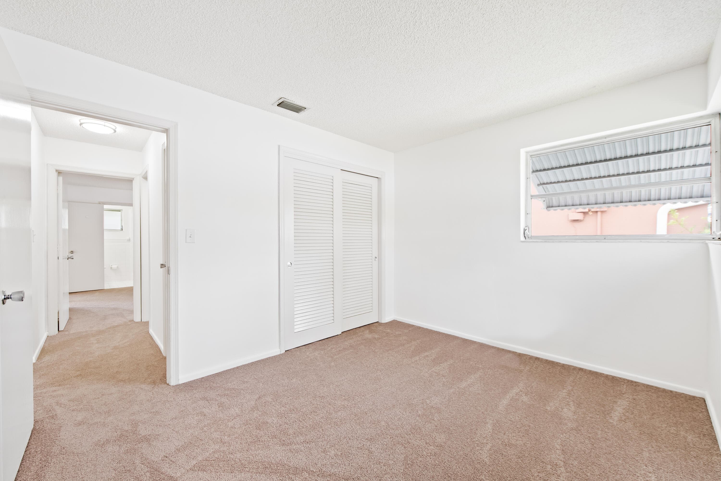 4524 NW 43rd Avenue, Tamarac, FL 33319 — photo 5 of 27