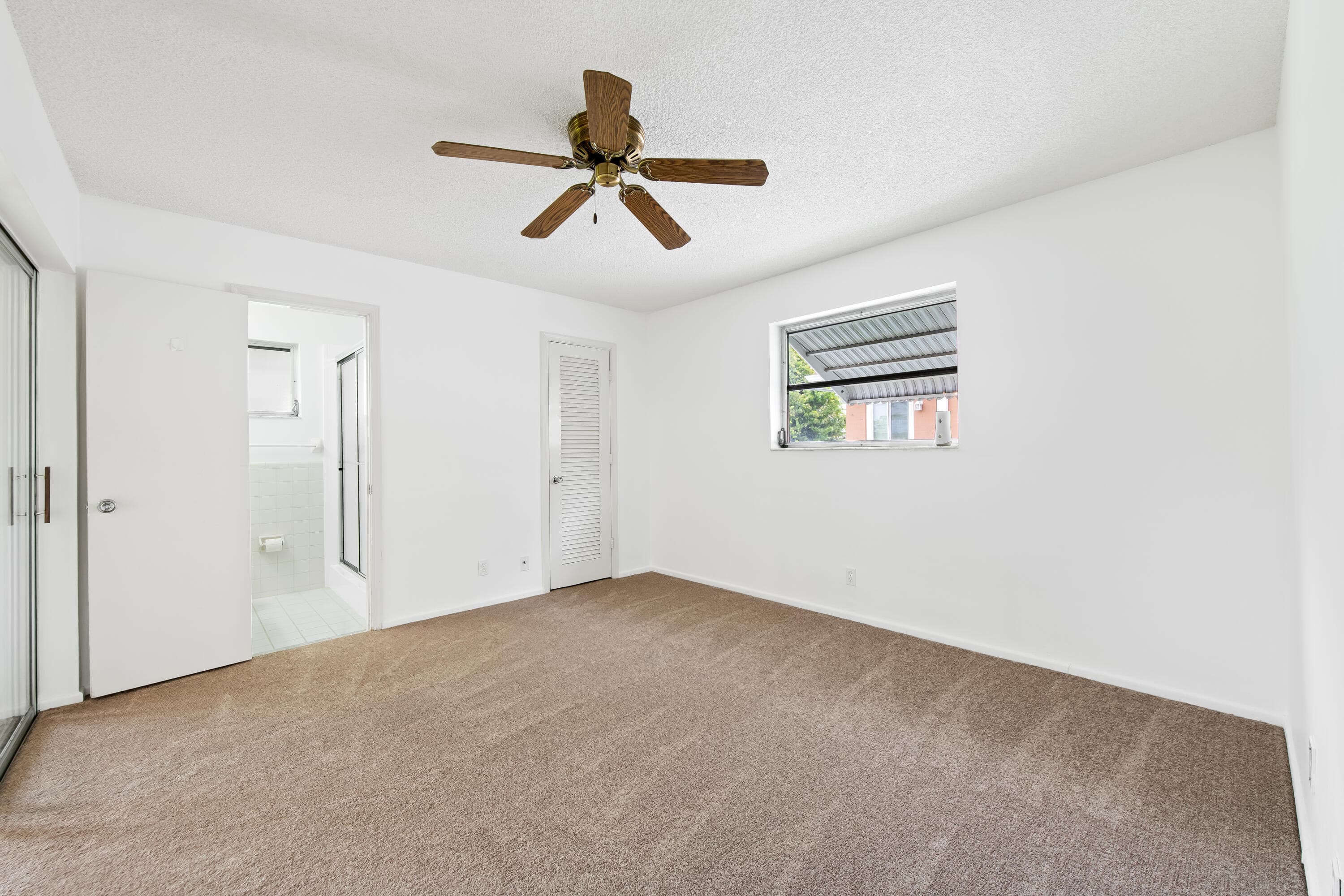 4524 NW 43rd Avenue, Tamarac, FL 33319 — photo 7 of 27
