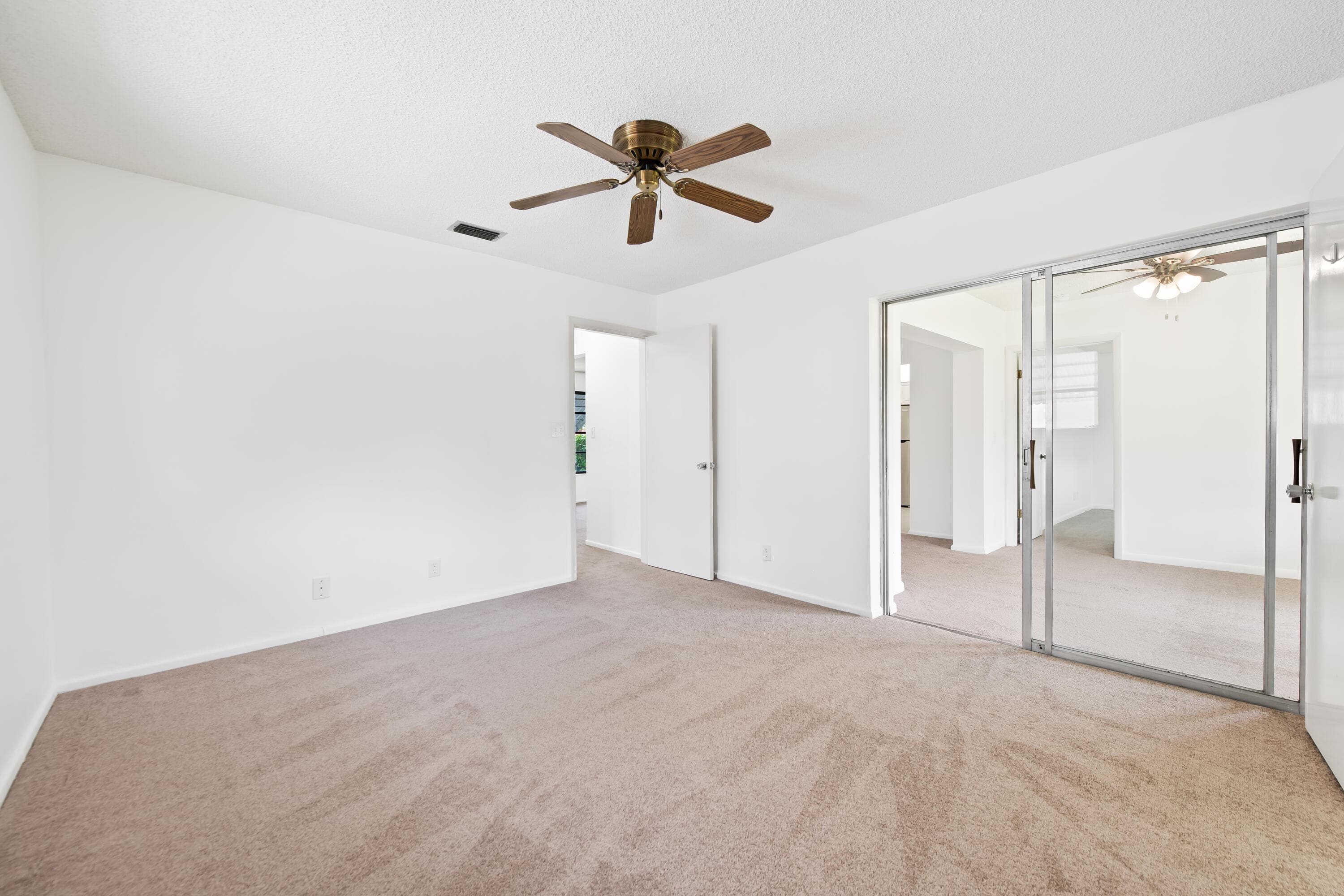 4524 NW 43rd Avenue, Tamarac, FL 33319 — photo 8 of 27