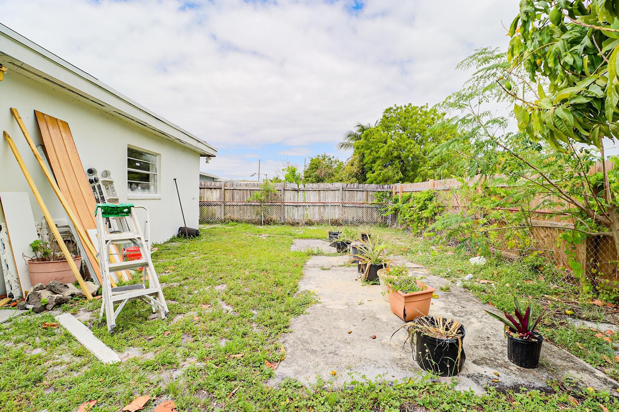 219 NE 6th Avenue, Boynton Beach, FL 33435 — photo 17 of 18