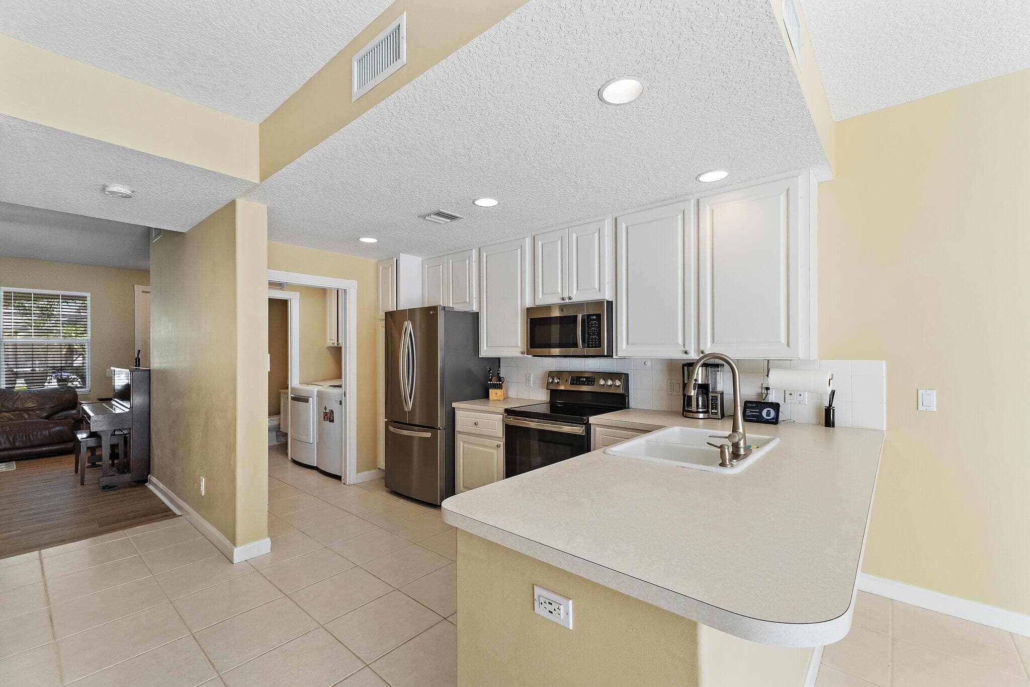 194 Caravelle Drive, Jupiter, FL 33458 — photo 13 of 32