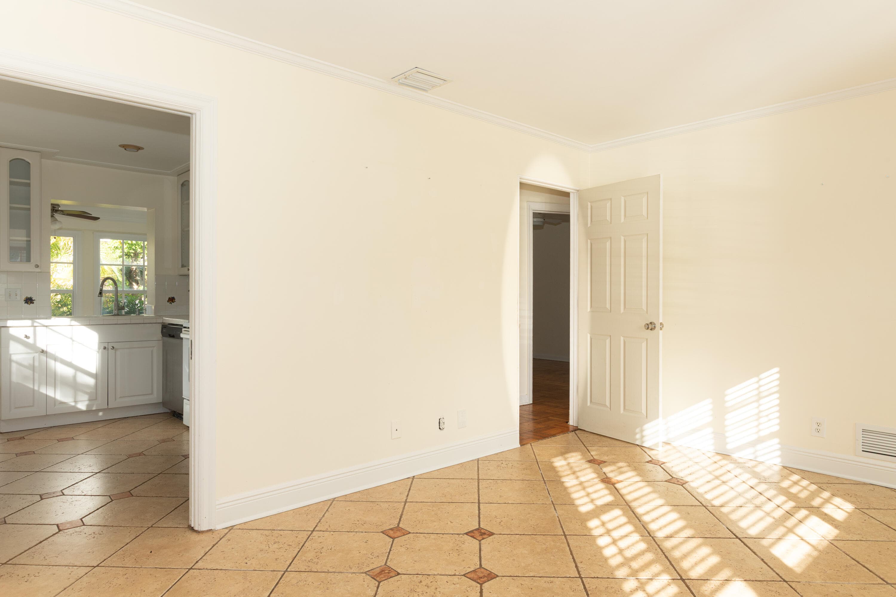 245 Cortez Road, West Palm Beach, FL 33405 — photo 13 of 33