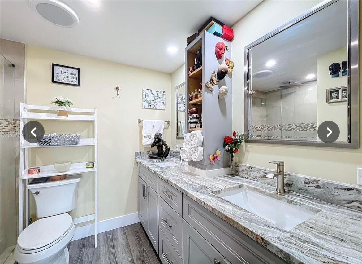 460 Paradise Isle Boulevard 205, Hallandale Beach, FL 33009 — photo 11 of 26