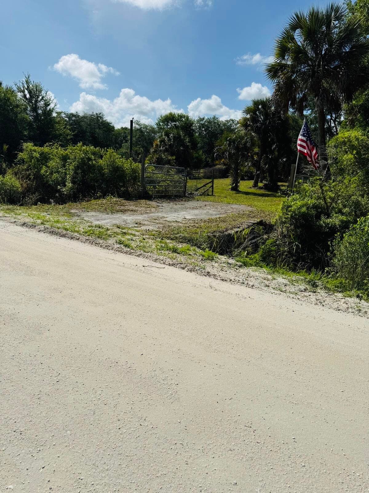 19636 NW 272nd Street, Okeechobee, FL 34972 — photo 8 of 17