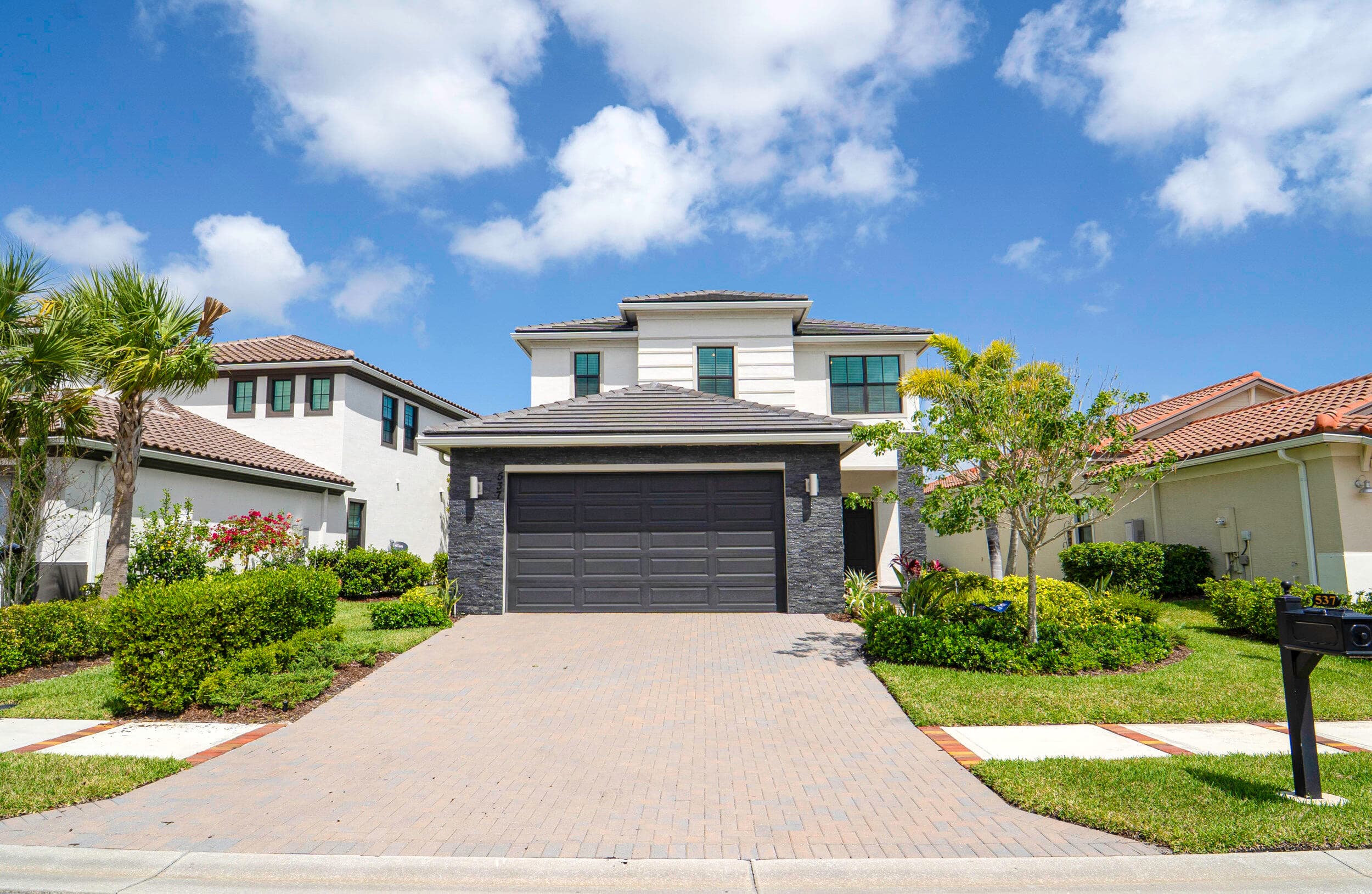 537 SE Fascino Circle, Port St. Lucie, FL 34984 — photo 3 of 42
