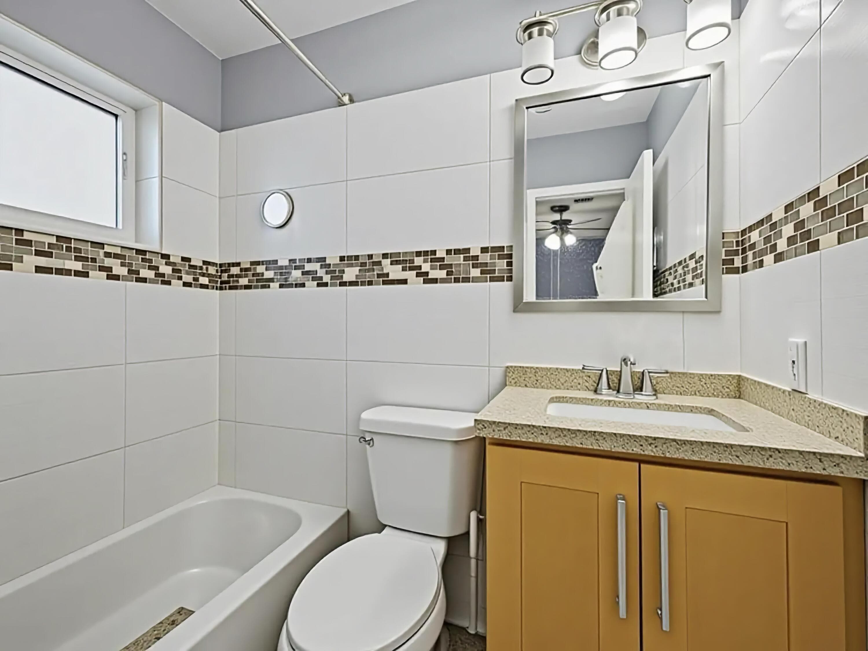 451 SE 1st Avenue A & B, Pompano Beach, FL 33060 — photo 16 of 55