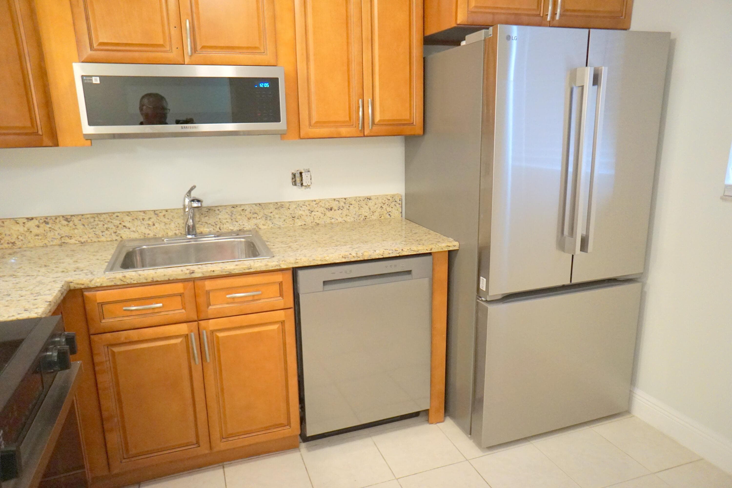 1891 SW 81st Avenue 202, North Lauderdale, FL 33068 — photo 5 of 40