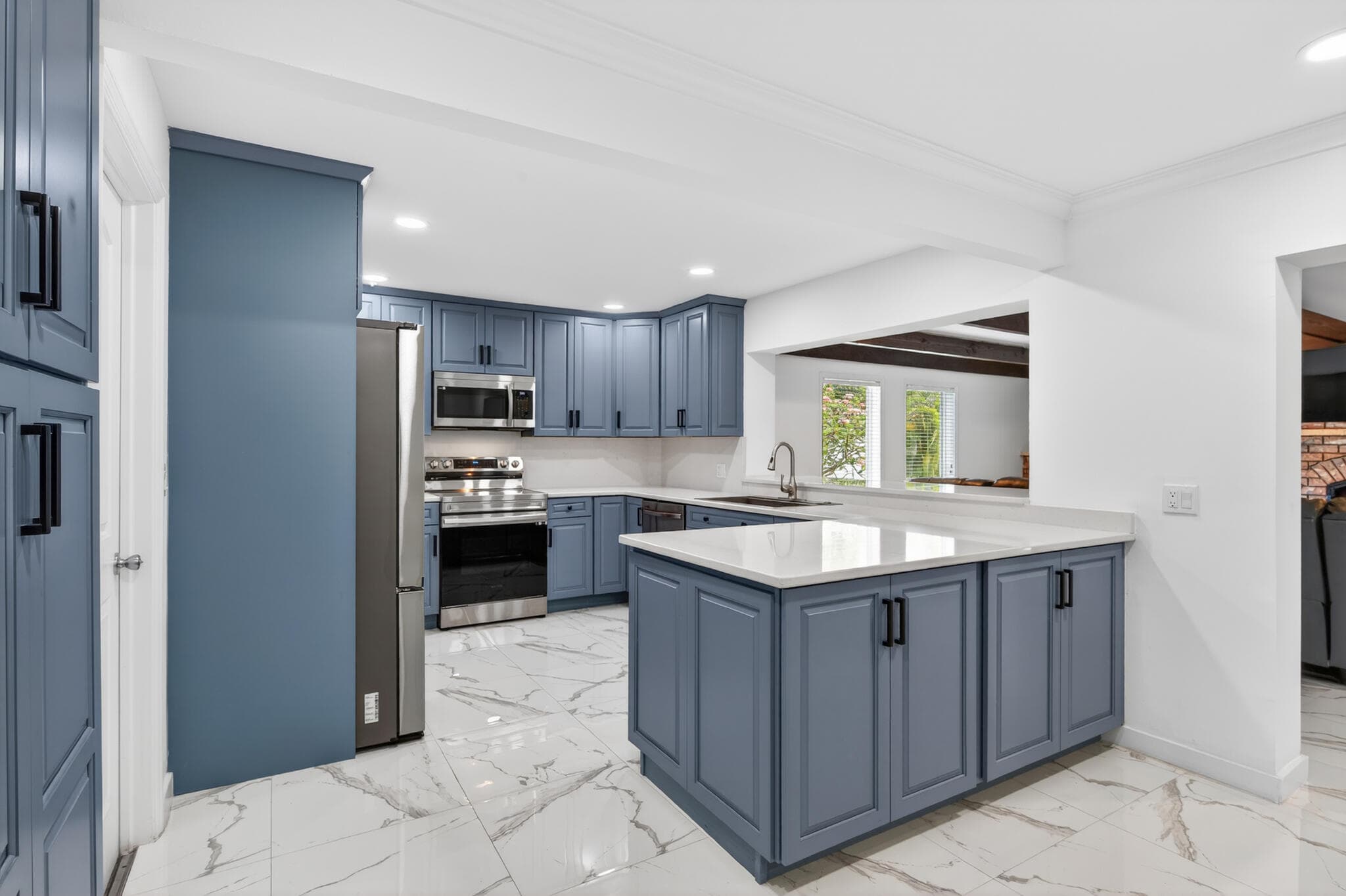 6890 NW 31st Way, Fort Lauderdale, FL 33309 — photo 11 of 37