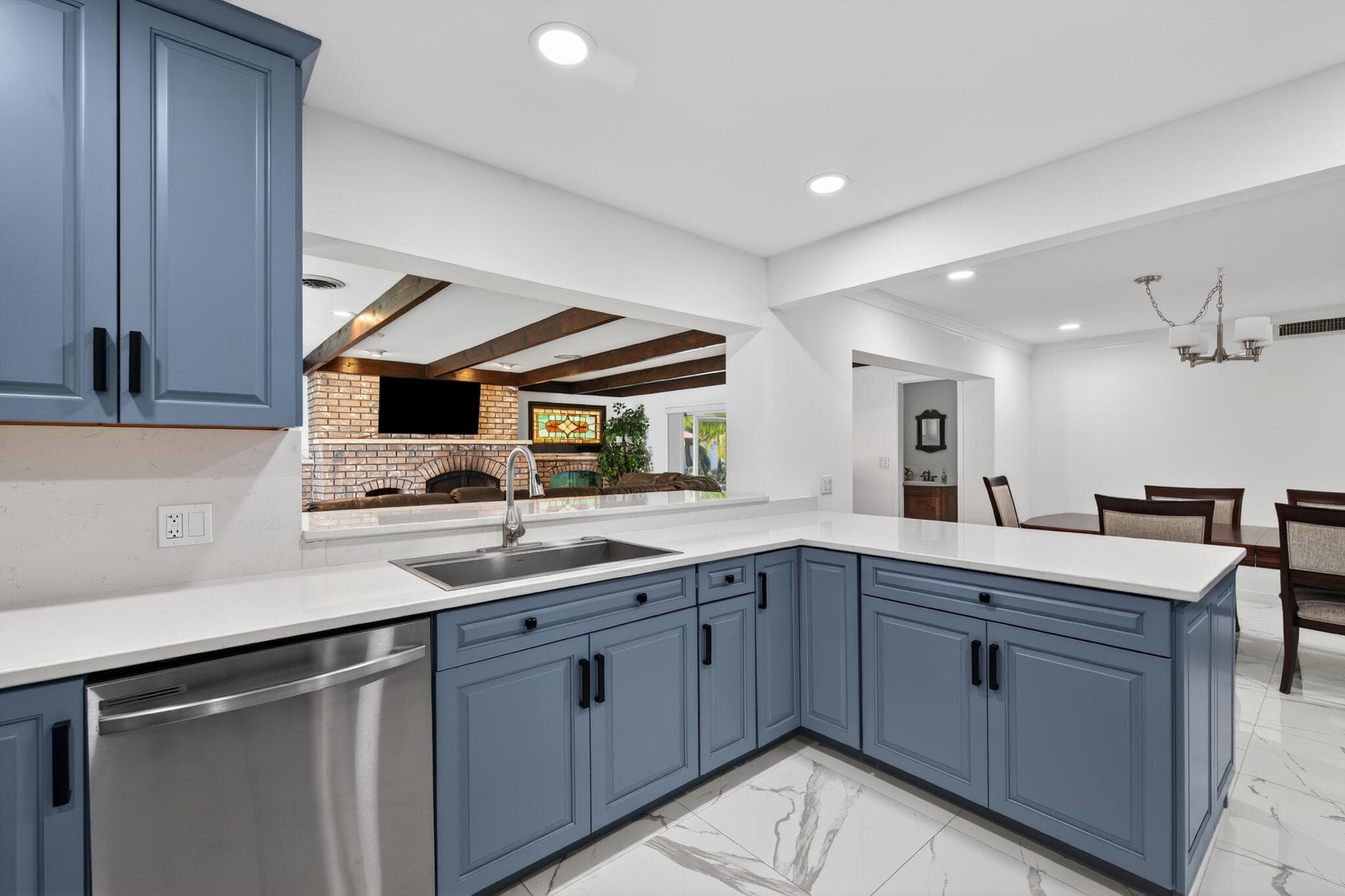 6890 NW 31st Way, Fort Lauderdale, FL 33309 — photo 12 of 37