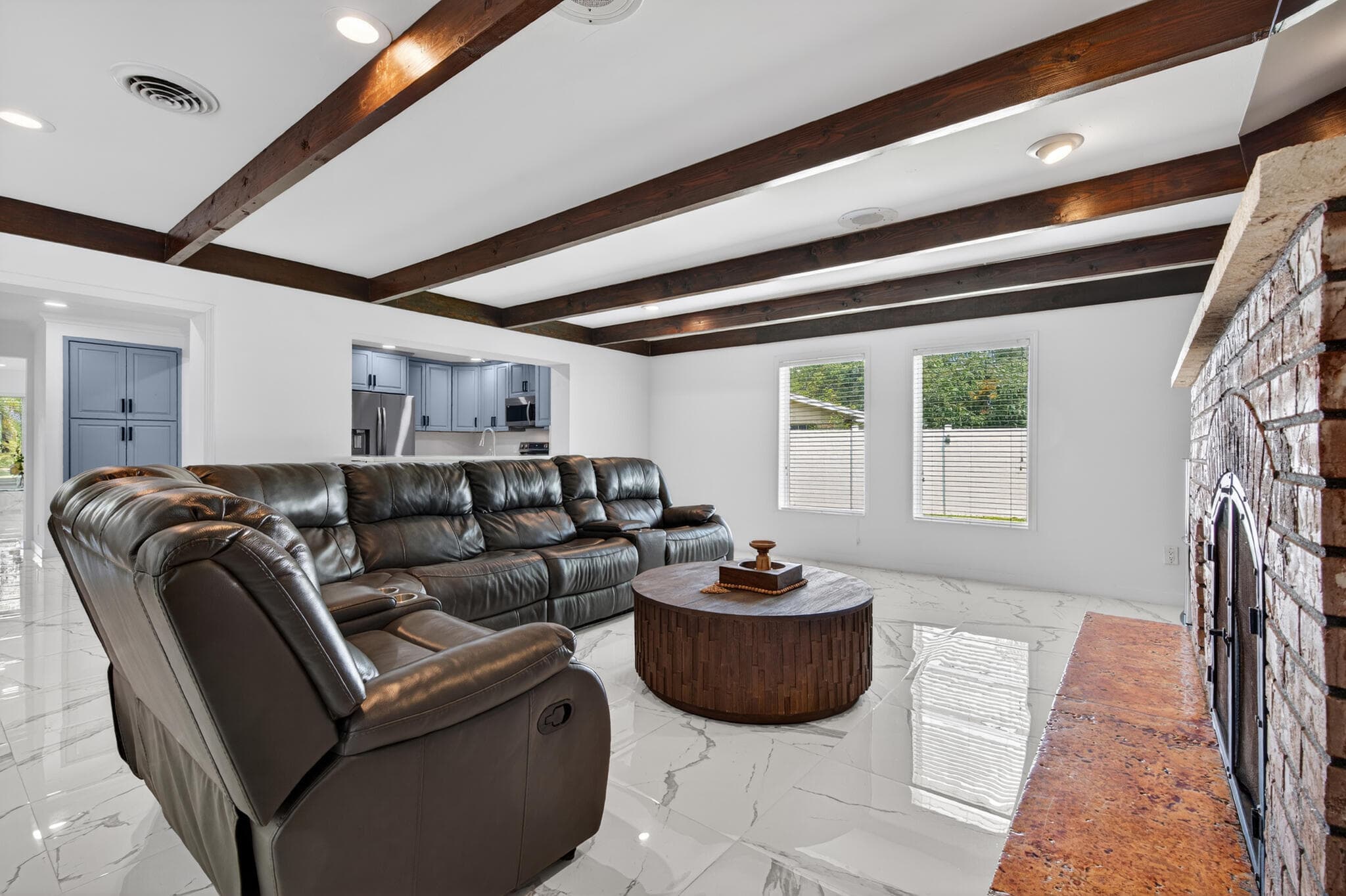 6890 NW 31st Way, Fort Lauderdale, FL 33309 — photo 14 of 37