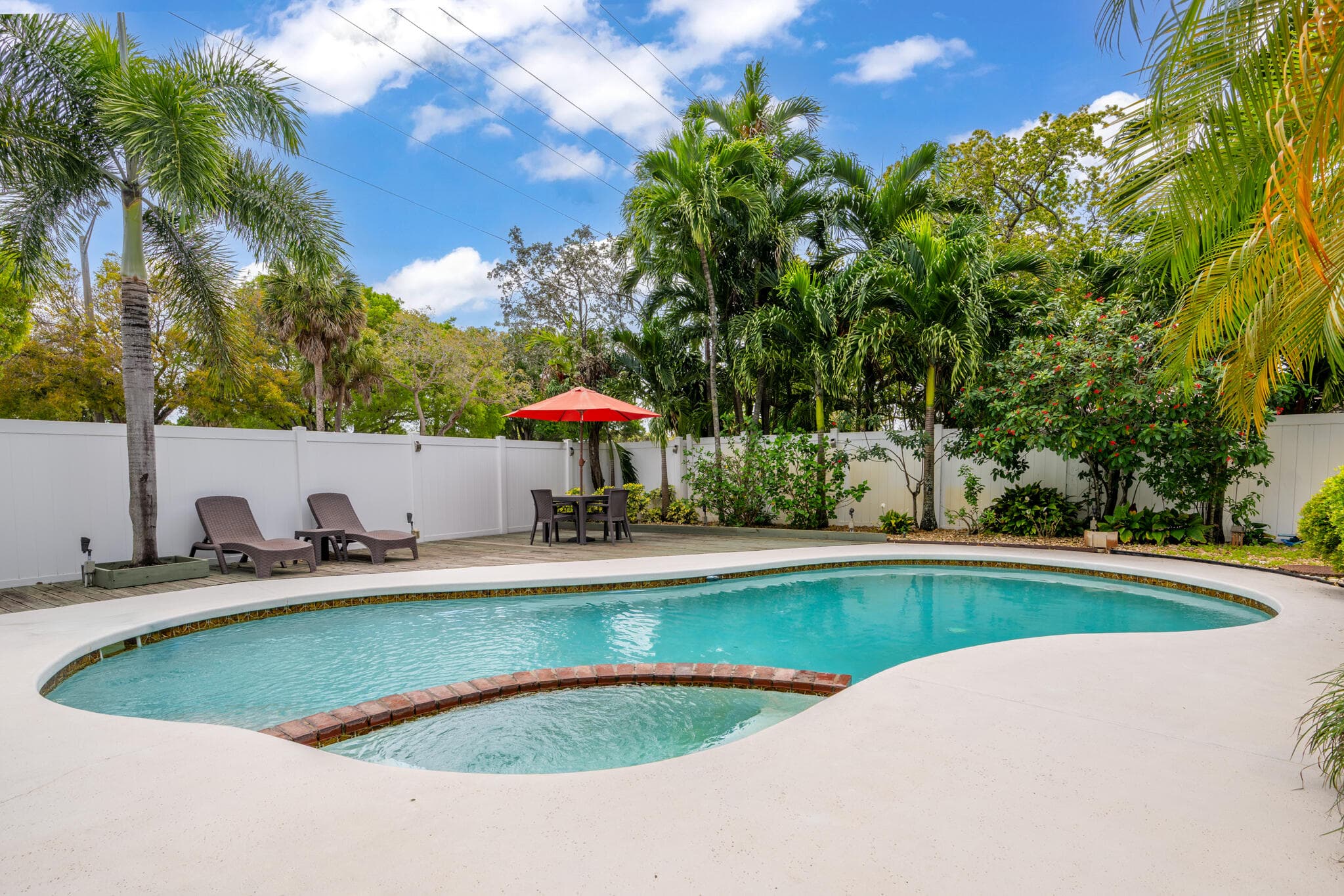 6890 NW 31st Way, Fort Lauderdale, FL 33309 — photo 1 of 37