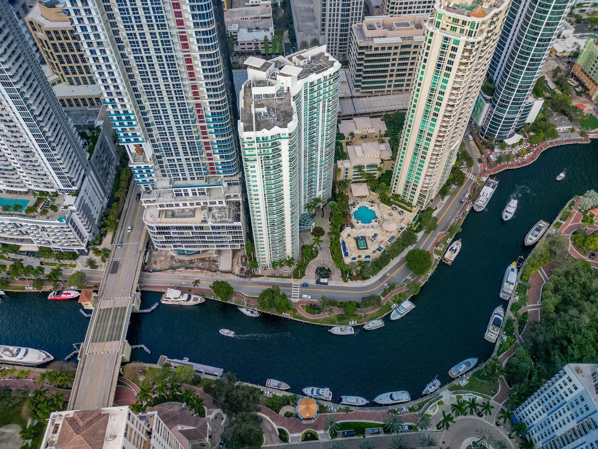347 N New River Dr Drive E 610, Fort Lauderdale, FL 33301 — photo 31 of 36