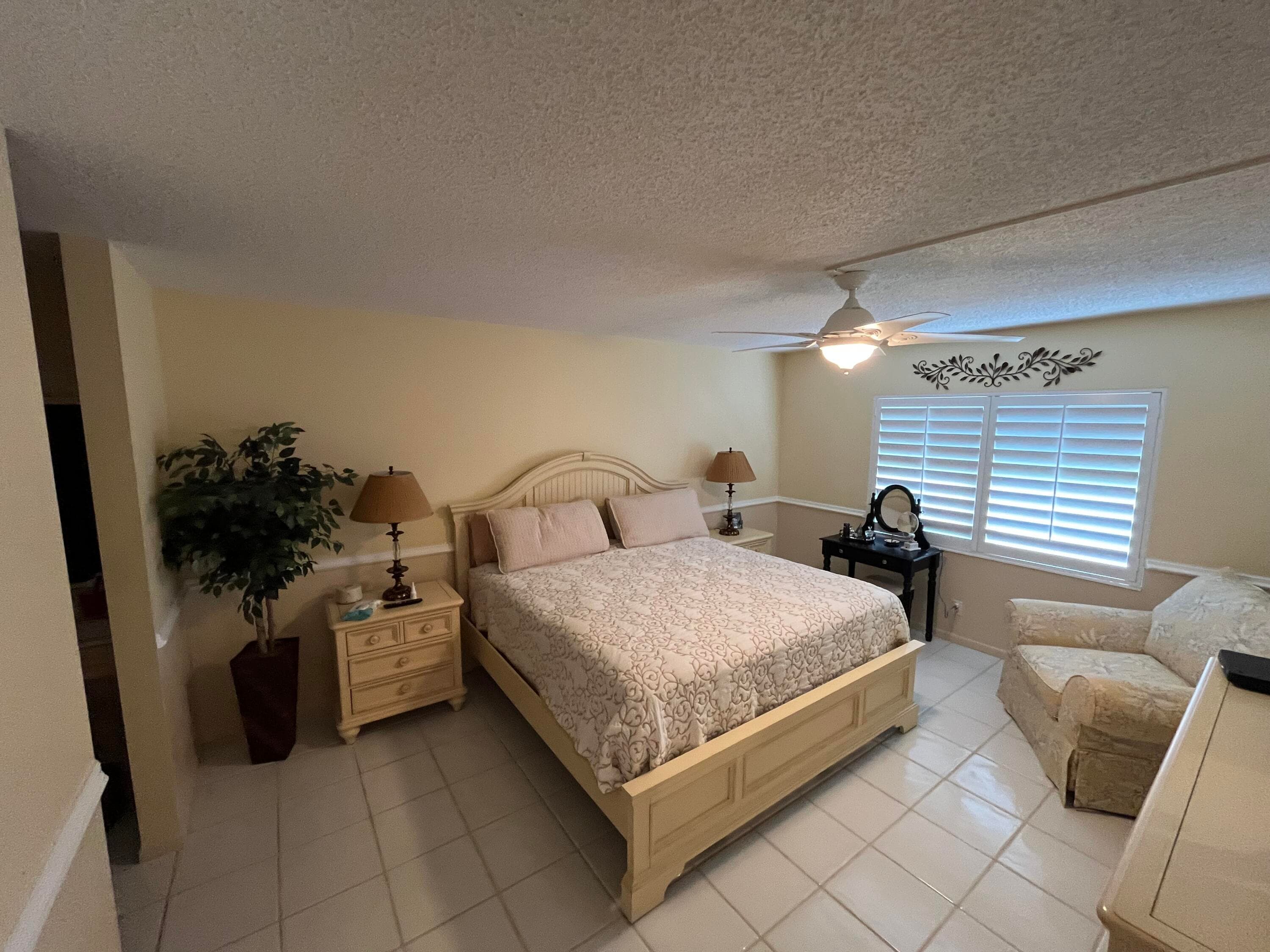 12870 Briarlake Drive 205, West Palm Beach, FL 33418 — photo 10 of 16