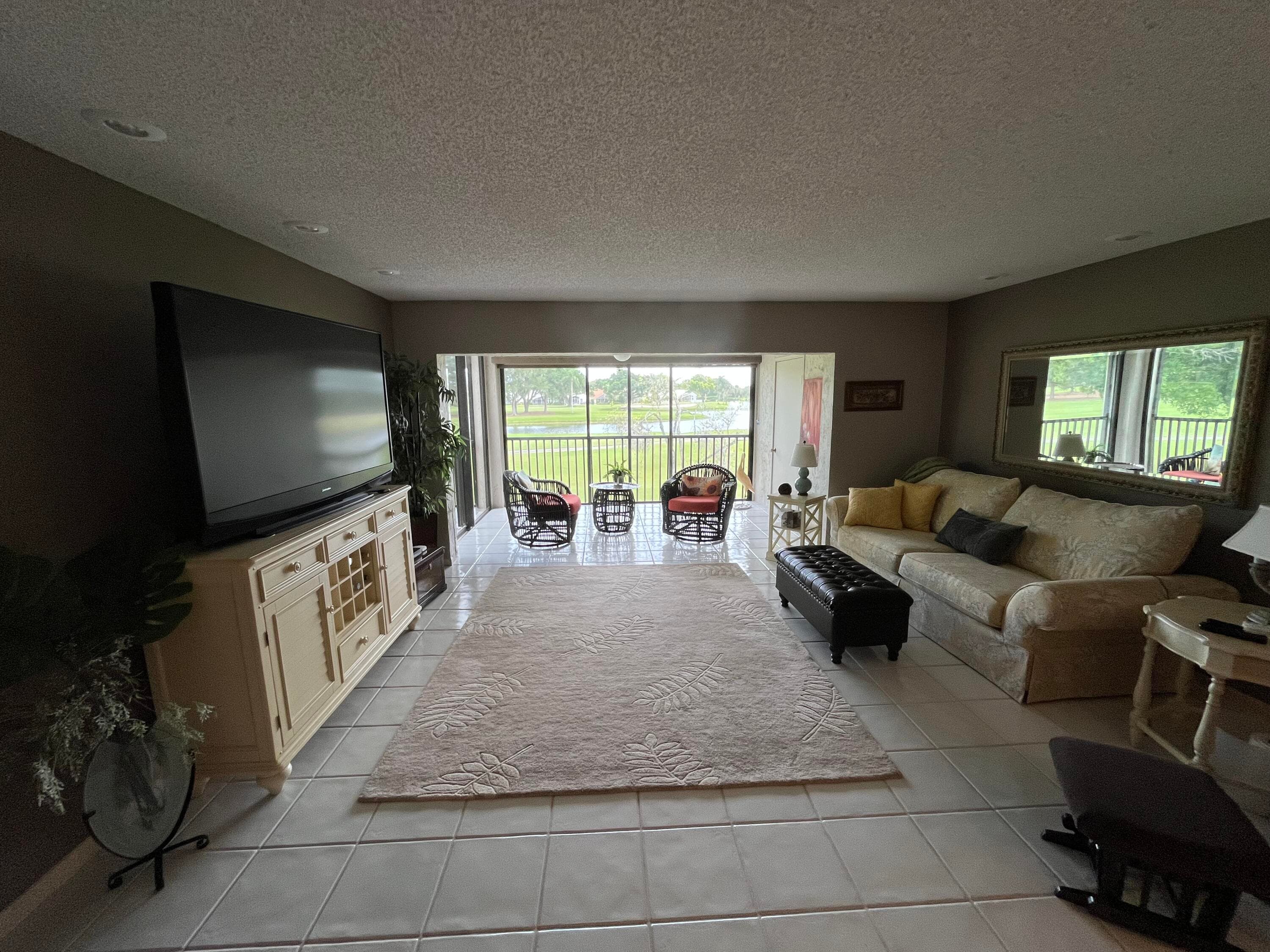 12870 Briarlake Drive 205, West Palm Beach, FL 33418 — photo 4 of 16