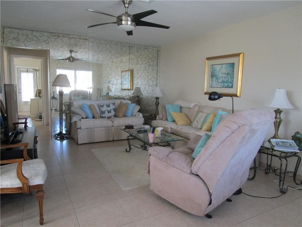 2000 NE 51st Court 201, Fort Lauderdale, FL 33308 — photo 1 of 14