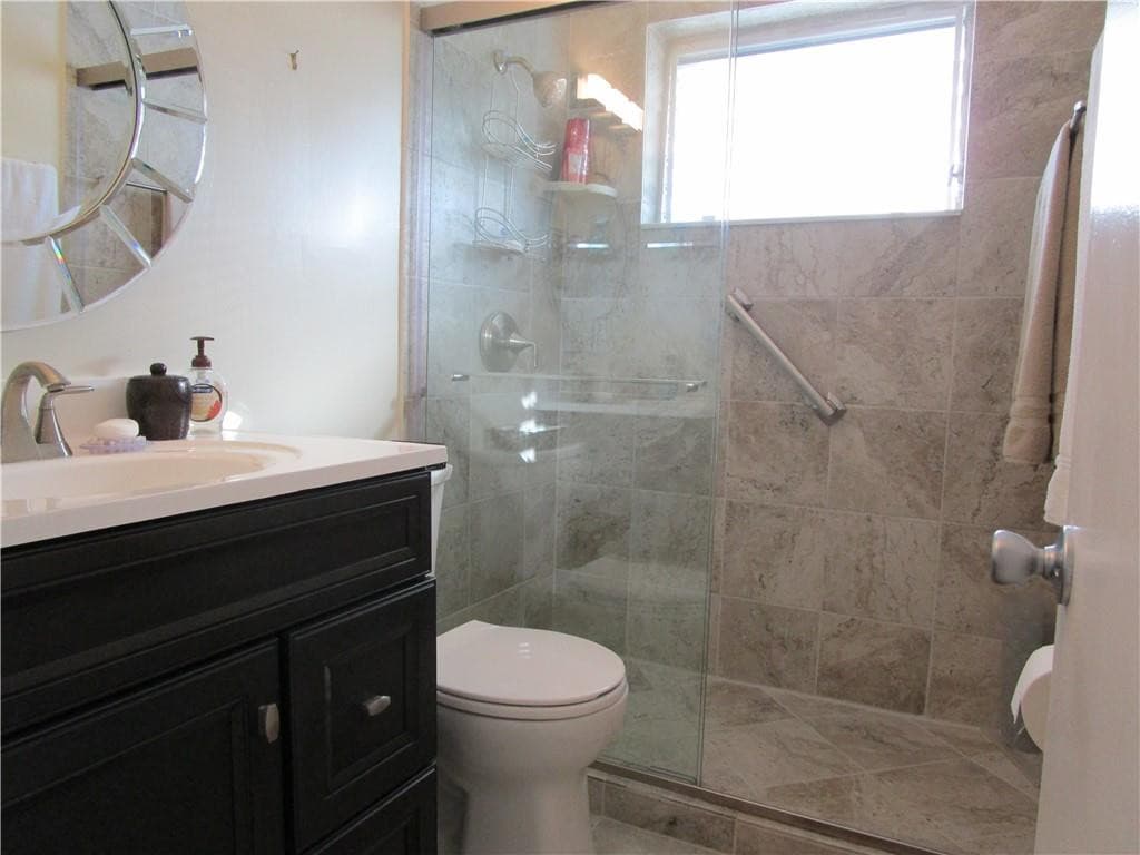 2000 NE 51st Court 201, Fort Lauderdale, FL 33308 — photo 8 of 14