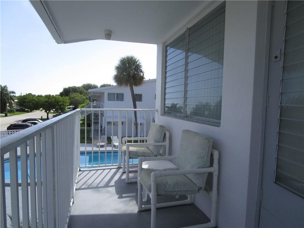 2000 NE 51st Court 201, Fort Lauderdale, FL 33308 — photo 11 of 14