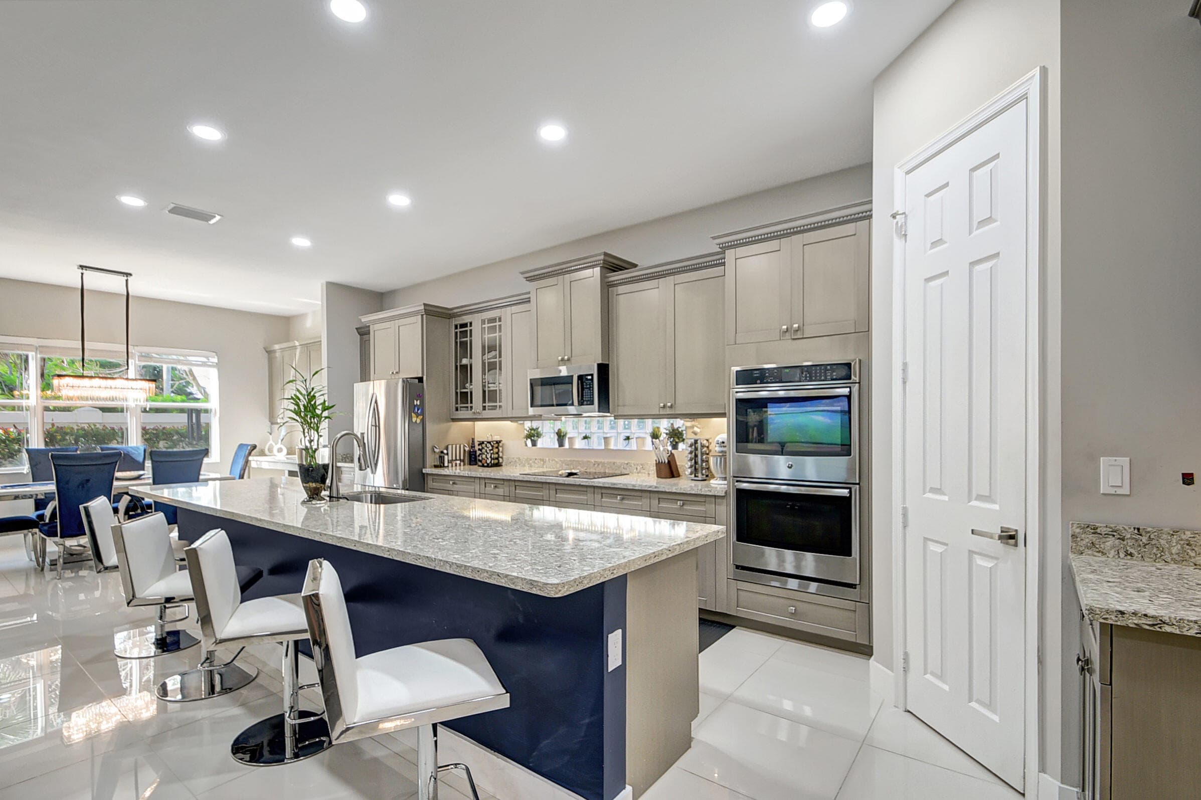 8952 Cypress Grove Lane, Royal Palm Beach, FL 33436 — photo 19 of 66