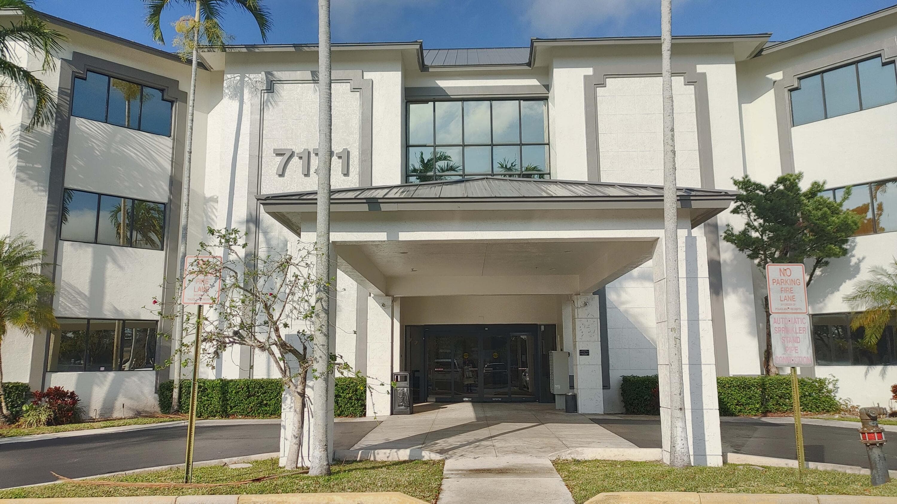 7171 N University Drive 100, Tamarac, FL 33321 — photo 4 of 31