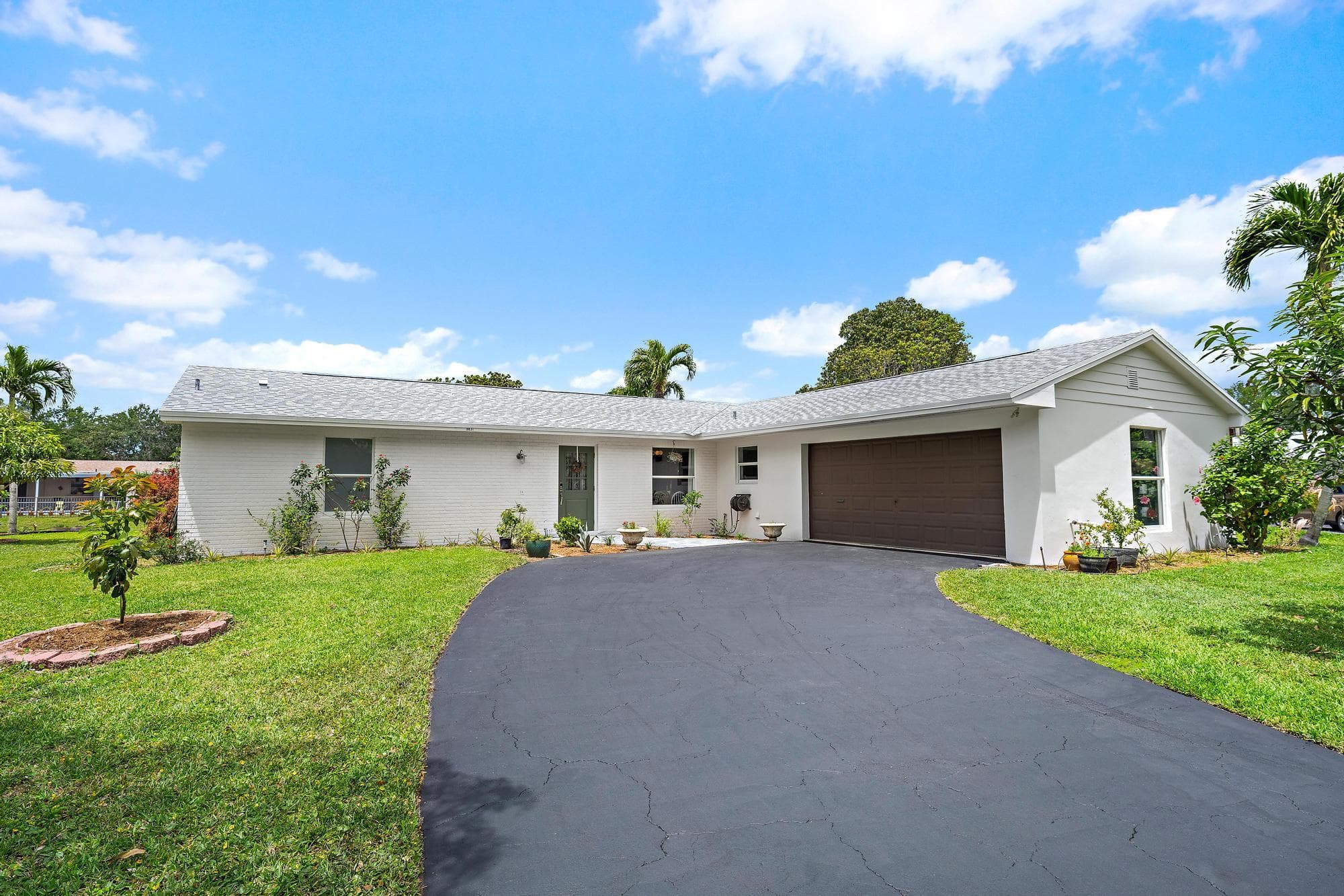 9831 Hyacinth Circle S, Palm Beach Gardens, FL 33410 — photo 2 of 28