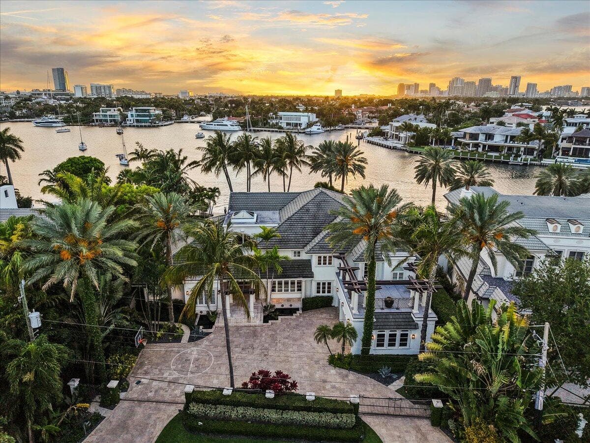 1313 E Lake Drive, Fort Lauderdale, FL 33316 — photo 9 of 95