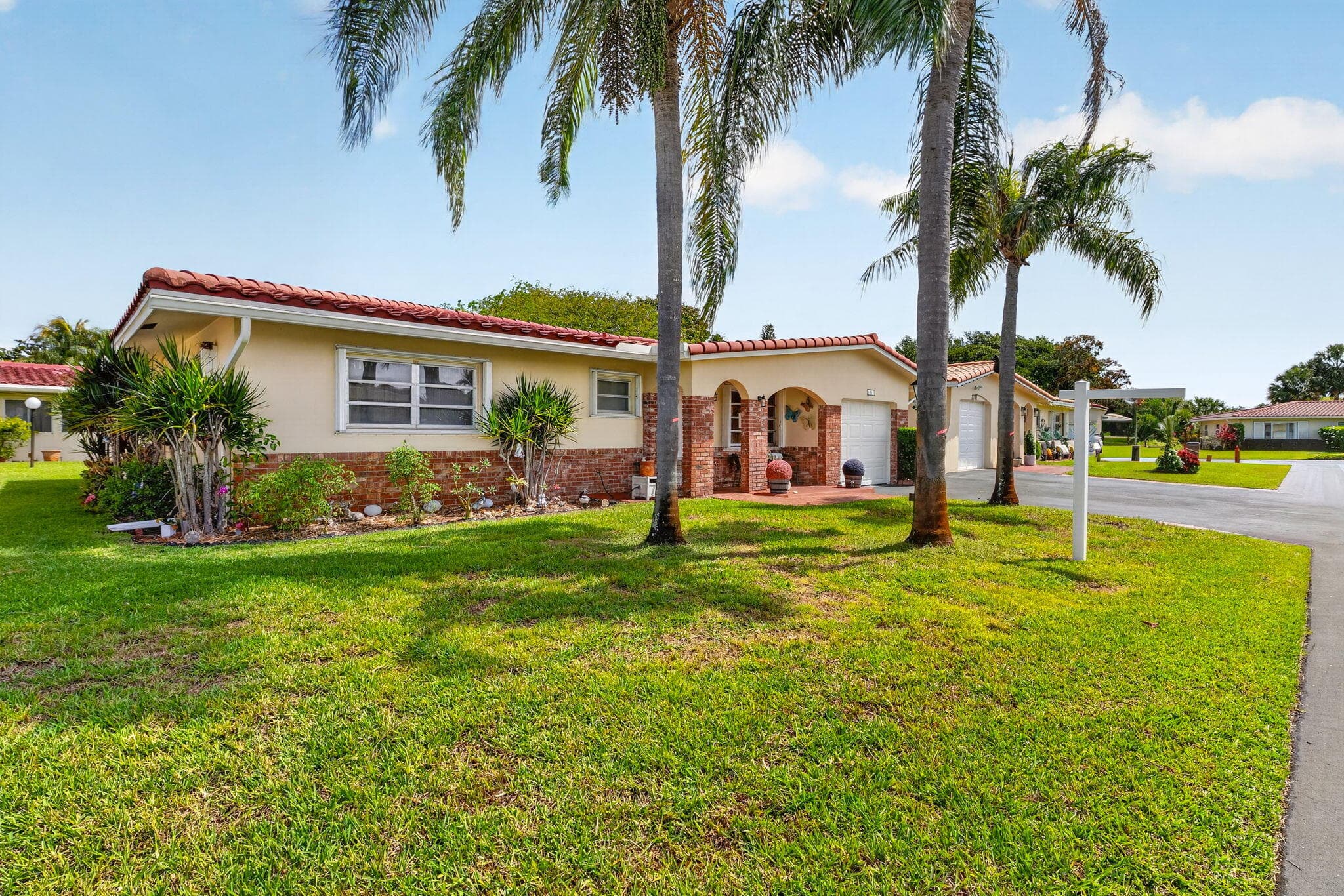1211 NW 44th Street, Deerfield Beach, FL 33064 — photo 2 of 23